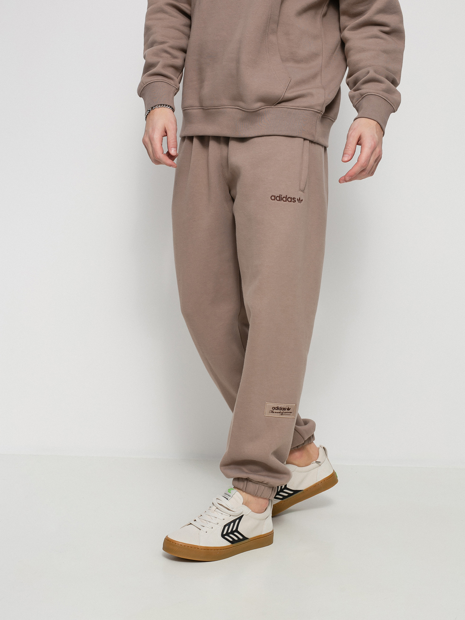 Spodnie adidas Originals TRF Linear (chalky brown)