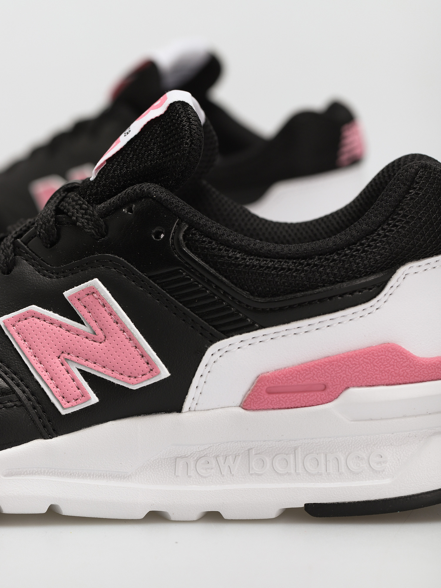 Buty New Balance 997 Wmn (black)