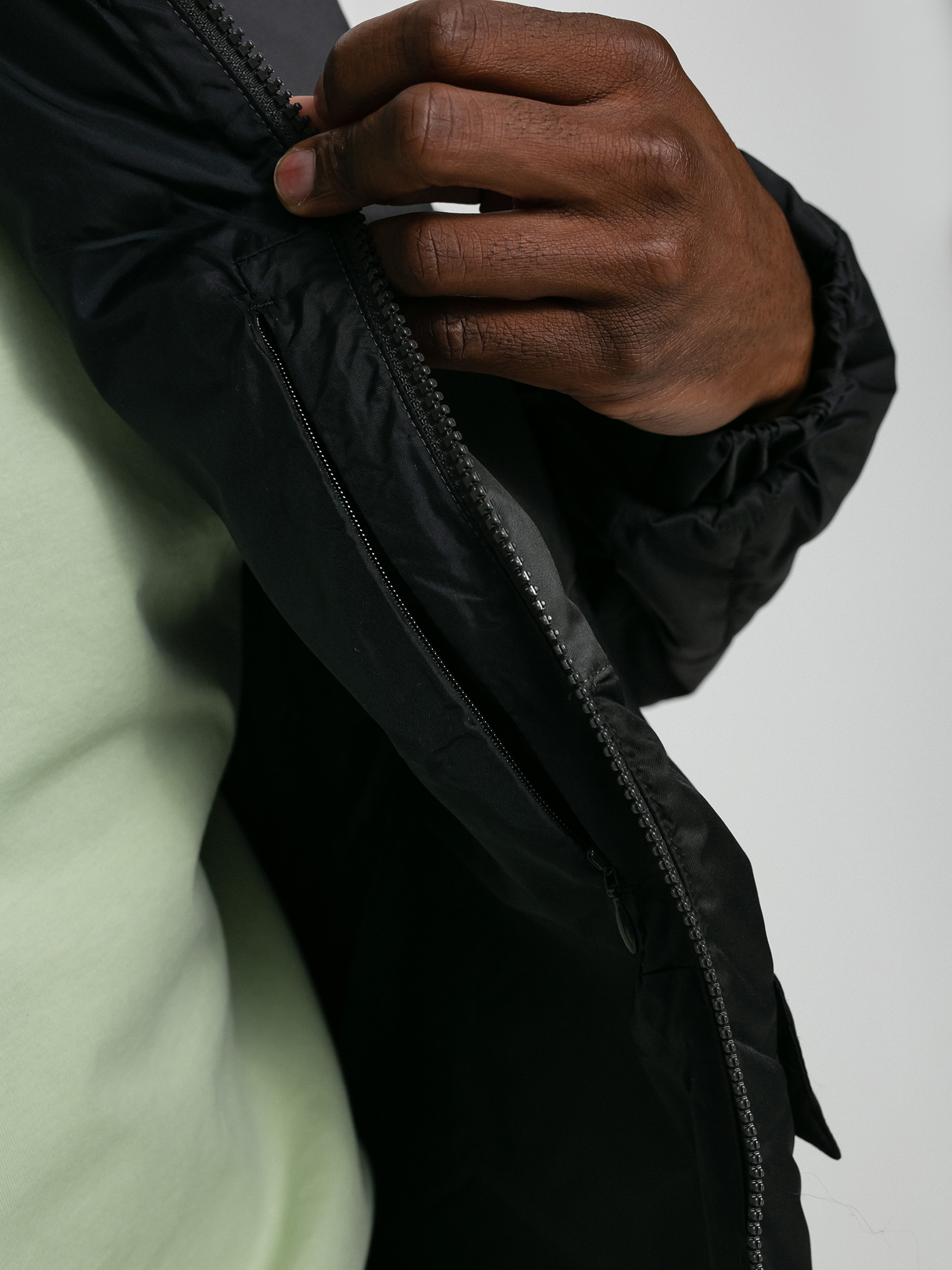 Kurtka Nike SB Sf Synfl Ishod (black/anthracite/university red)