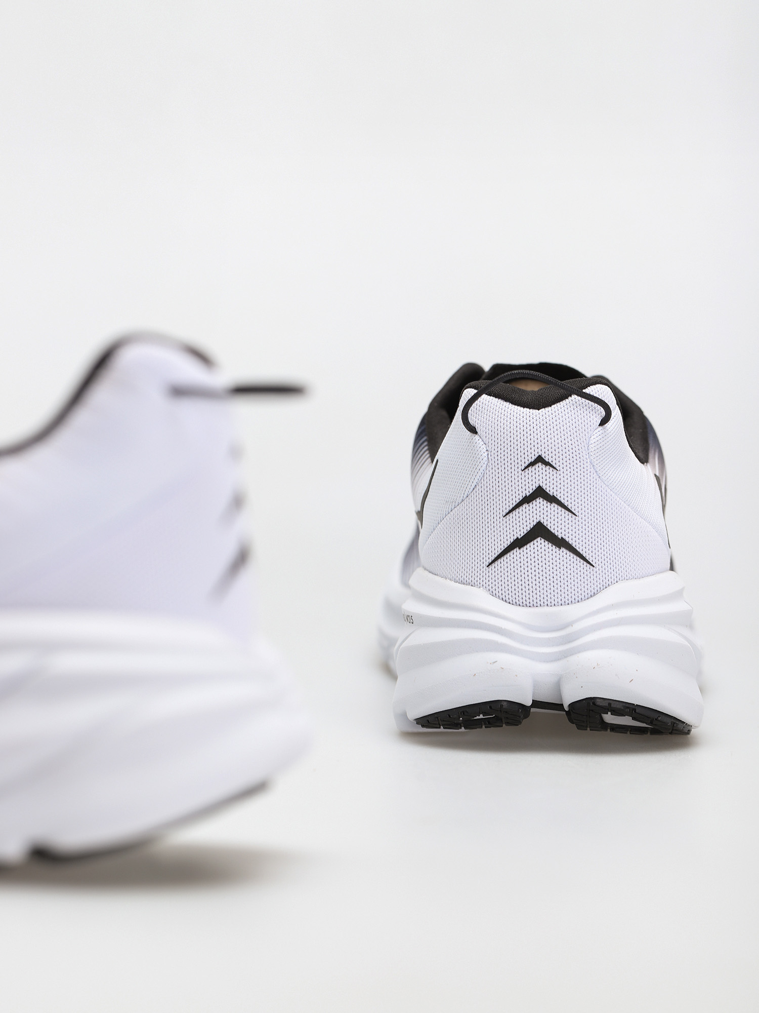 Buty Hoka One One Rincon 3 (black/white)