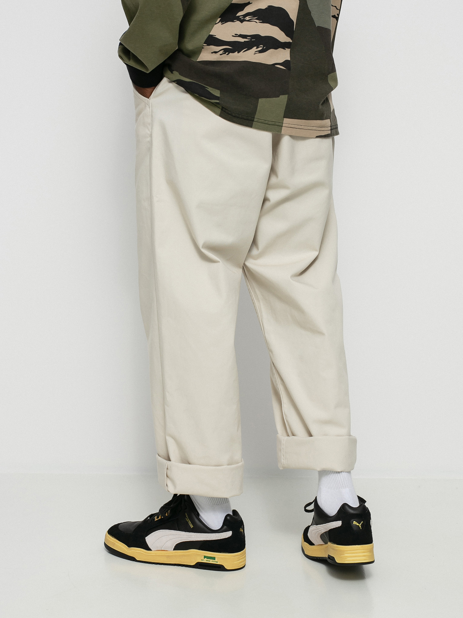 Spodnie Vans Authentic Chino Loose (oatmeal)