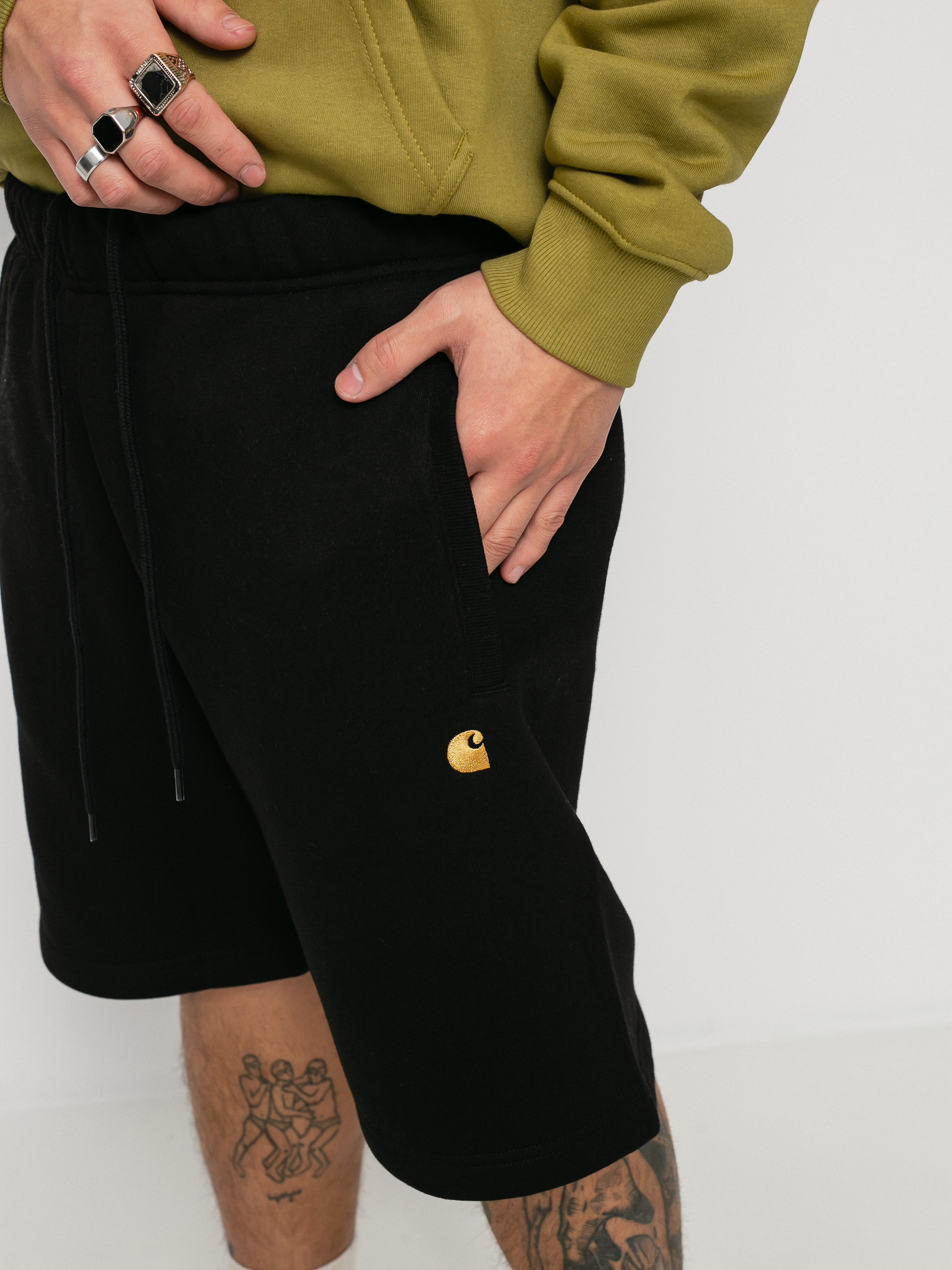 Szorty Carhartt WIP Chase (black/gold)