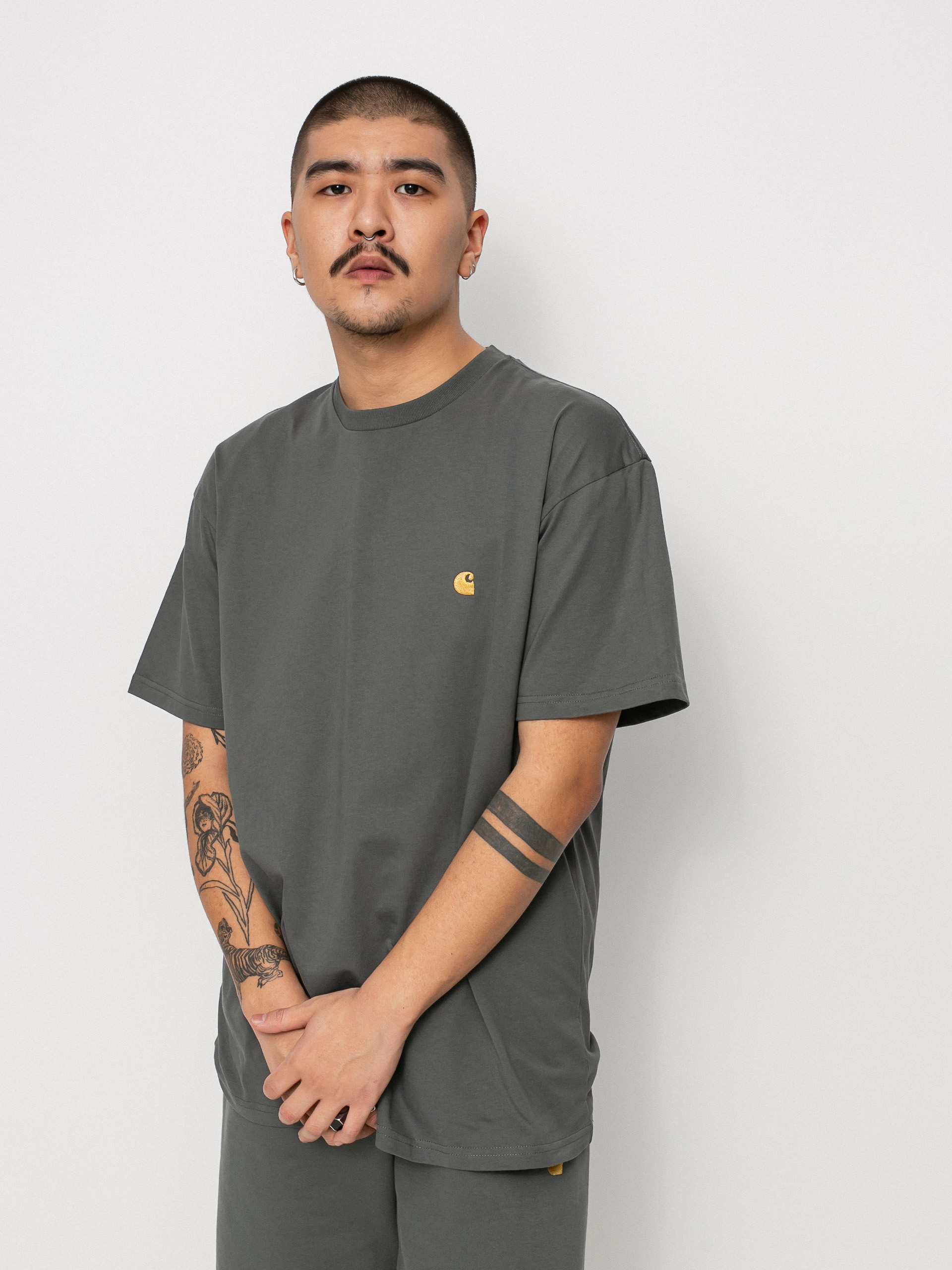 T-shirt Carhartt WIP Chase (thyme/gold)