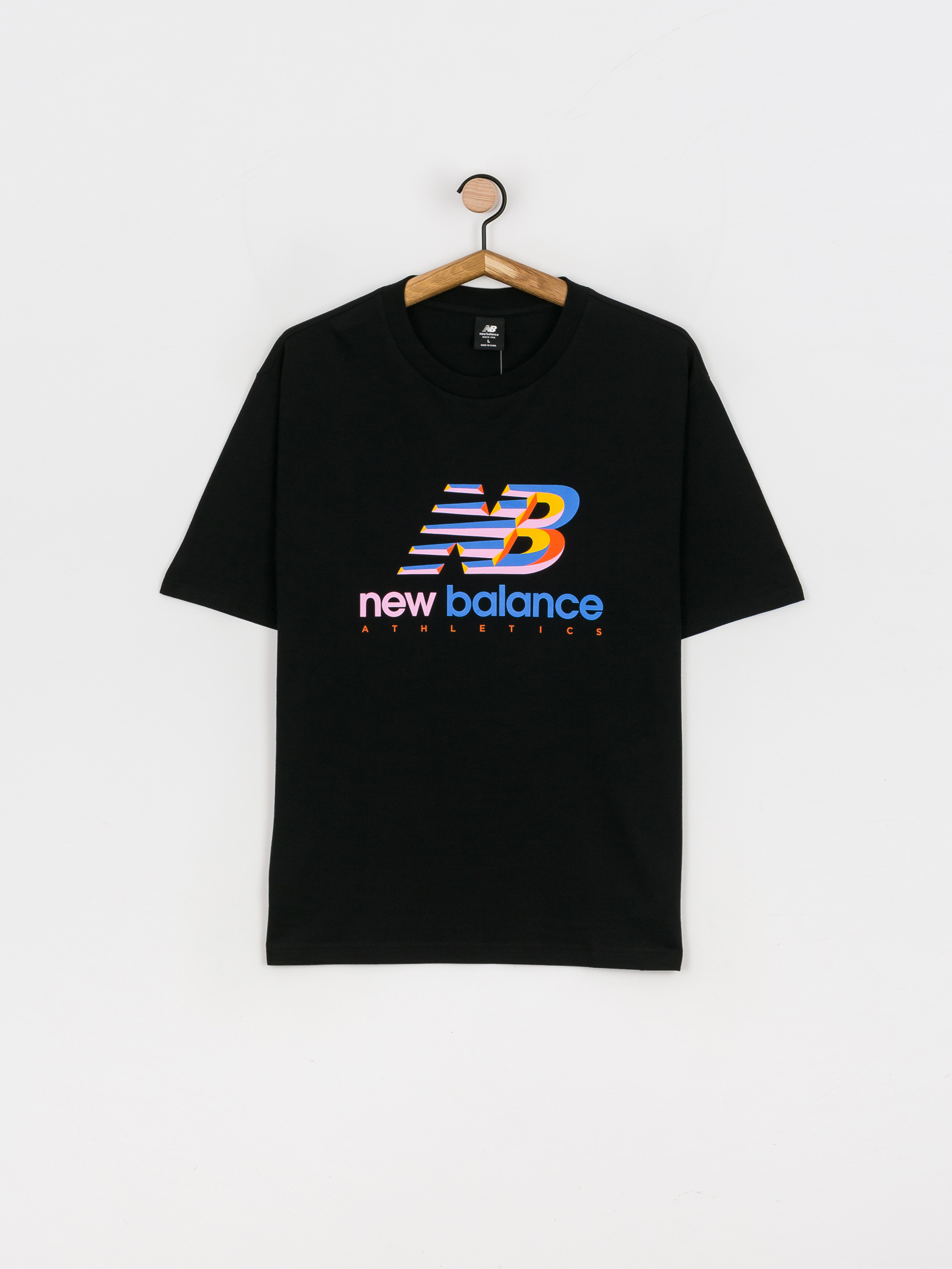 T-shirt New Balance Athletics Amplified Logo (black)