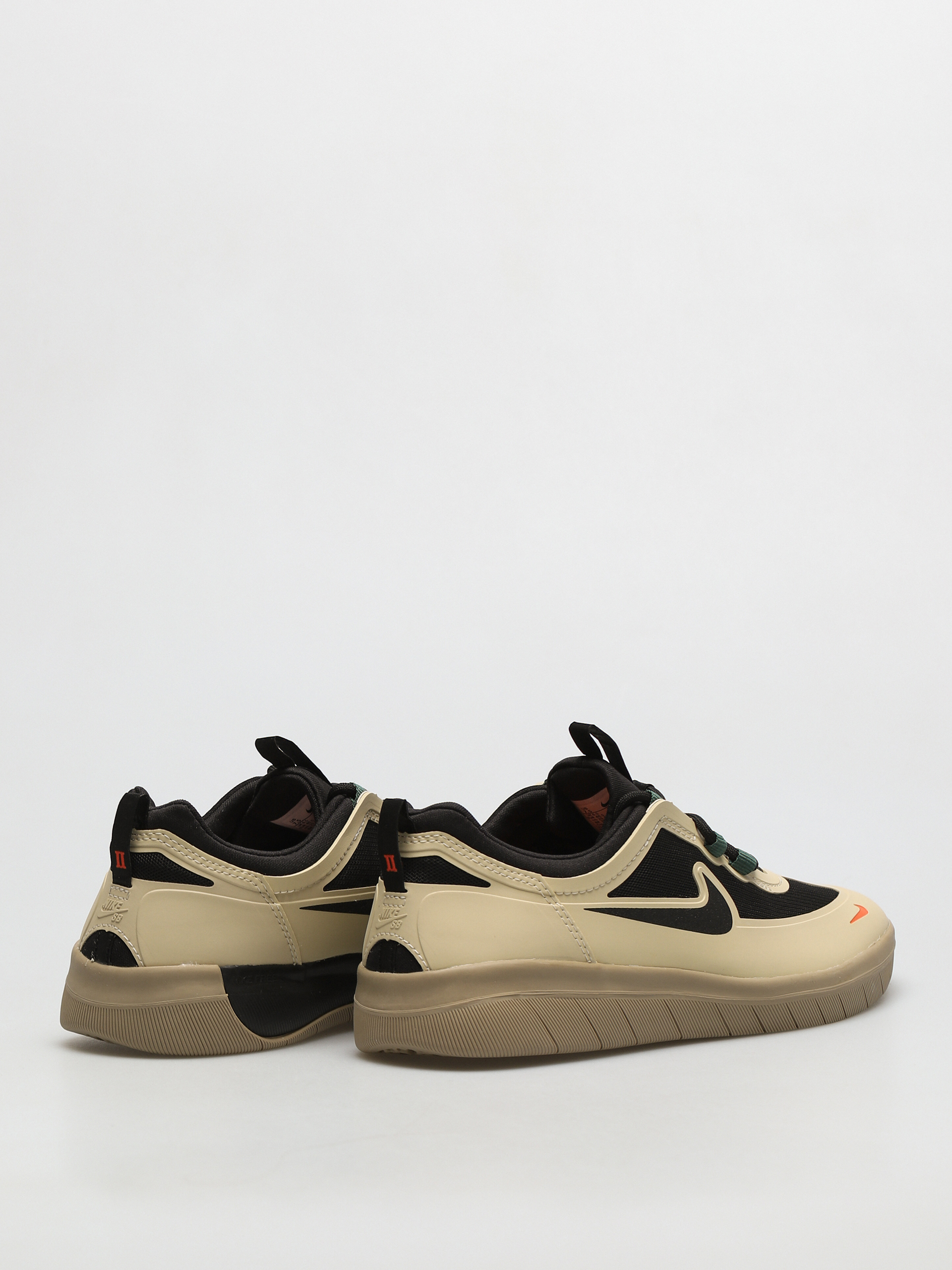 Buty Nike SB Nyjah Free 2 (rattan/black noble green safety orange)