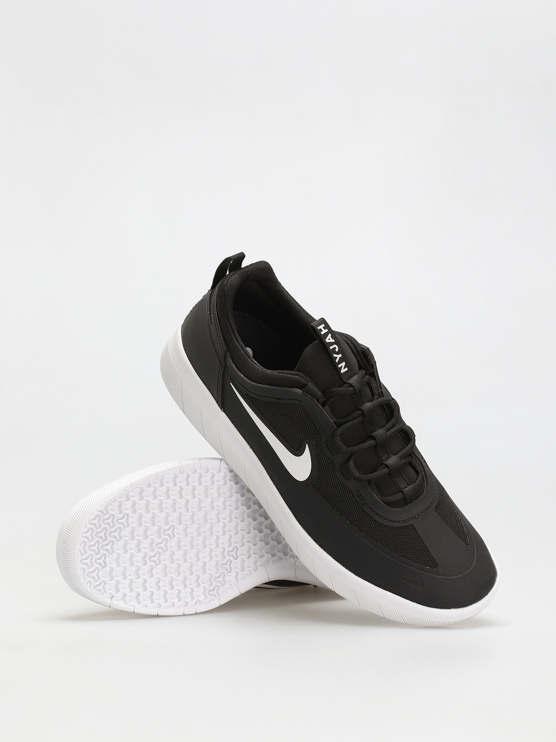 Buty Nike SB Nyjah Free 2 (black/white black black)