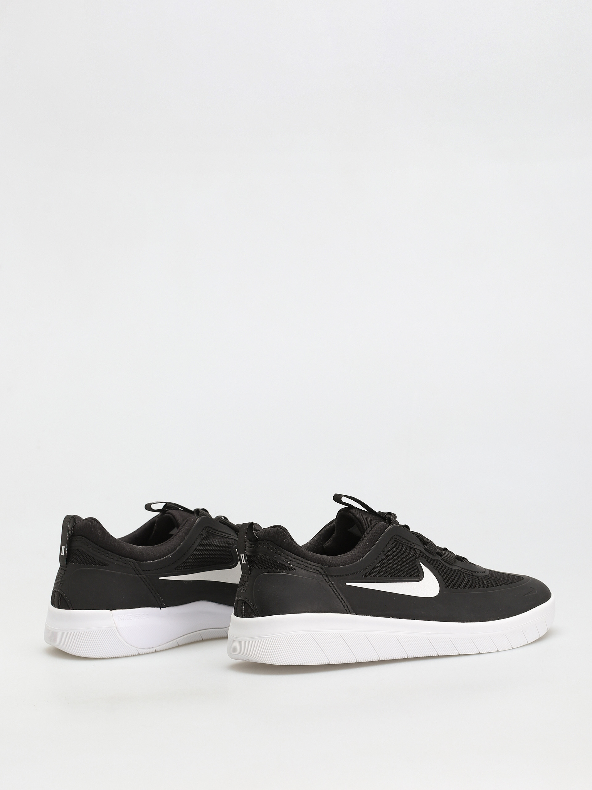Buty Nike SB Nyjah Free 2 (black/white black black)