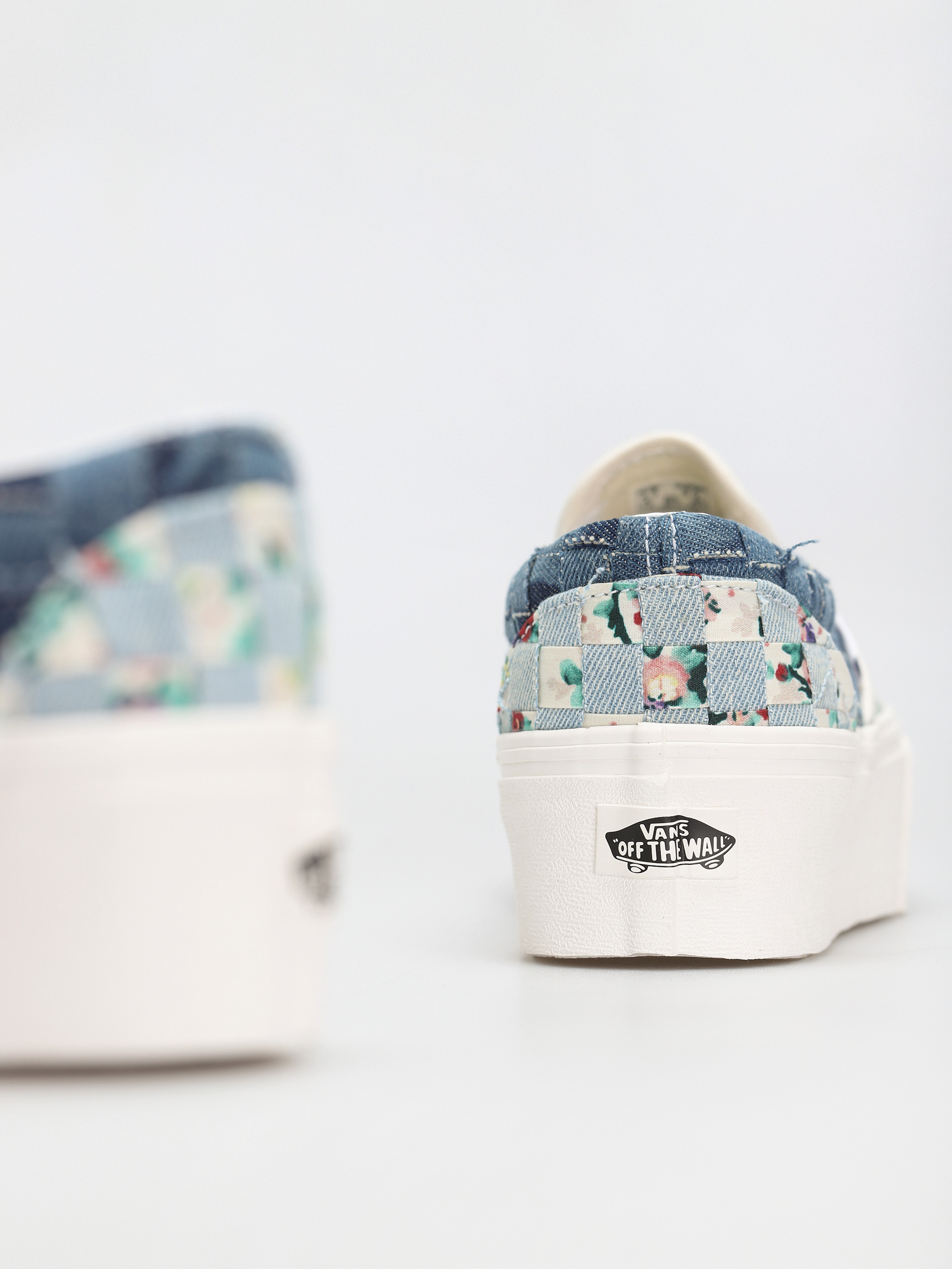 Buty Vans Classic Slip On Stackform (woven/denim/floral)