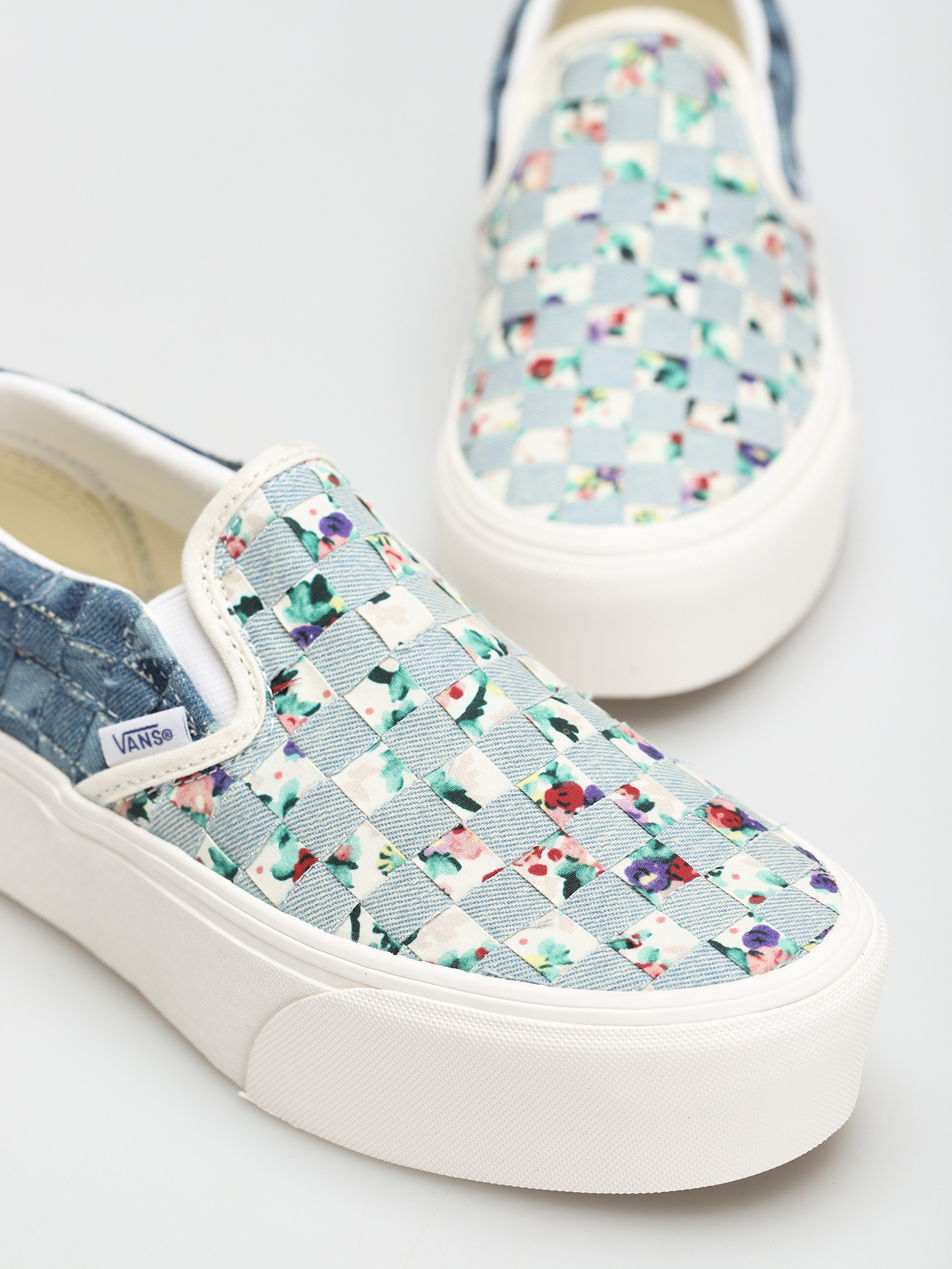 Buty Vans Classic Slip On Stackform (woven/denim/floral)