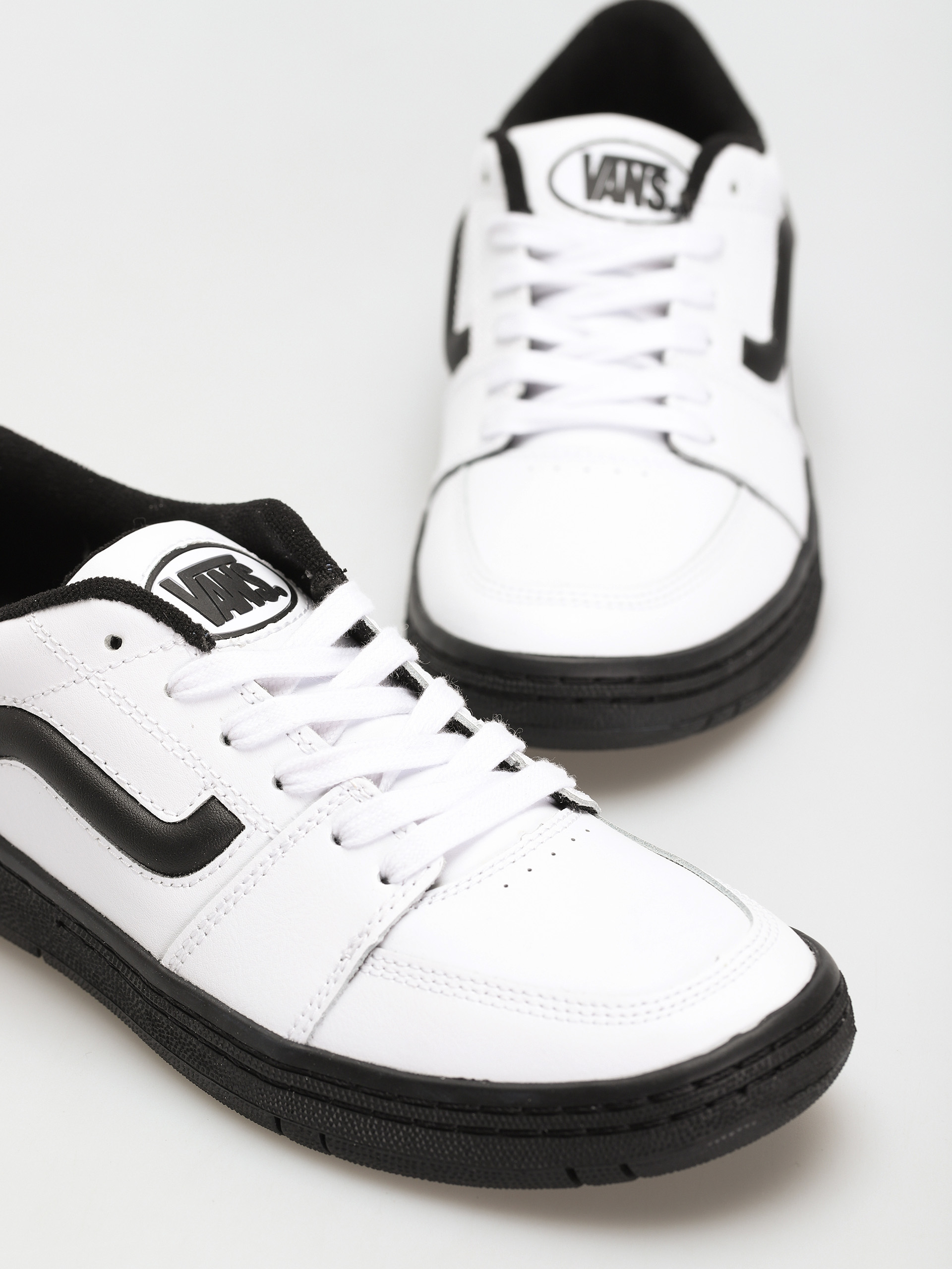 Buty Vans Fairlane (leather/true white/black)