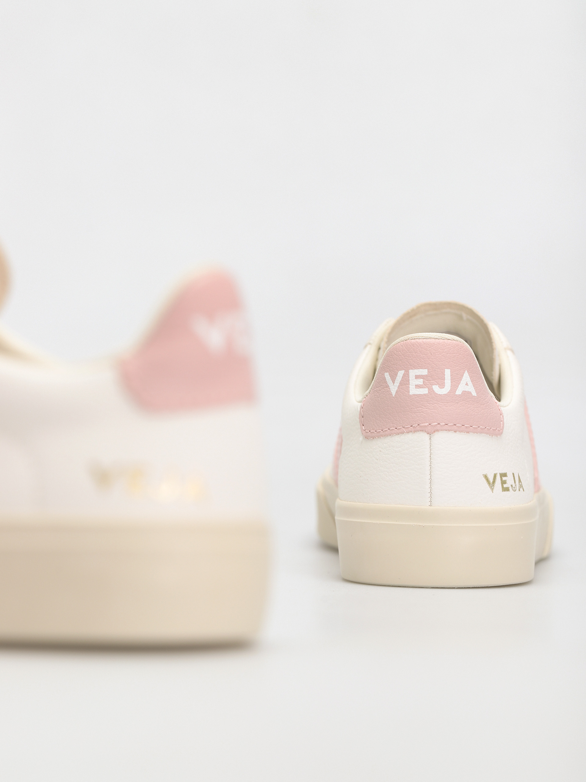Buty Veja Campo Wmn (extra white petale)
