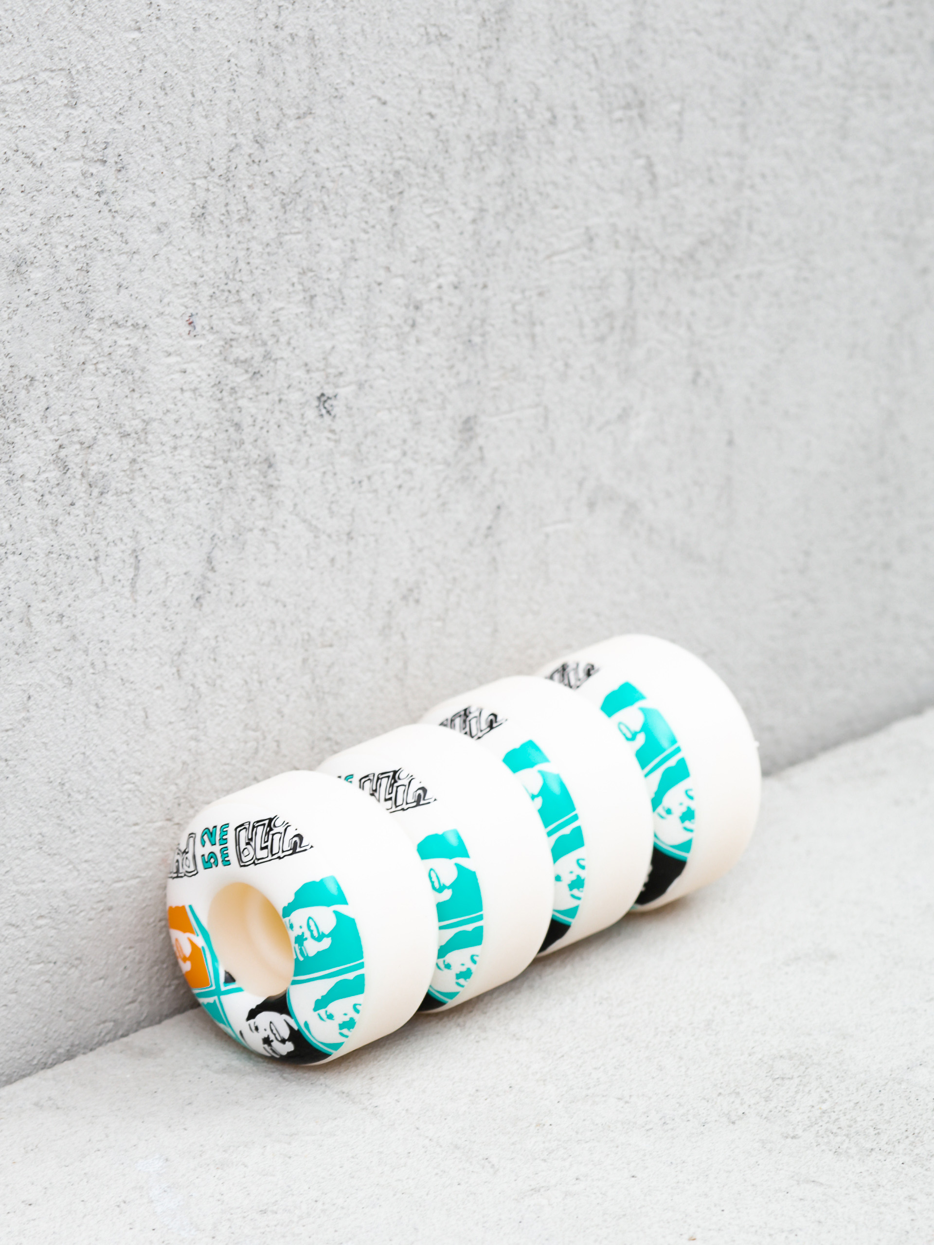 Kółka Blind Psychedelic Multi Girl (white/mint)