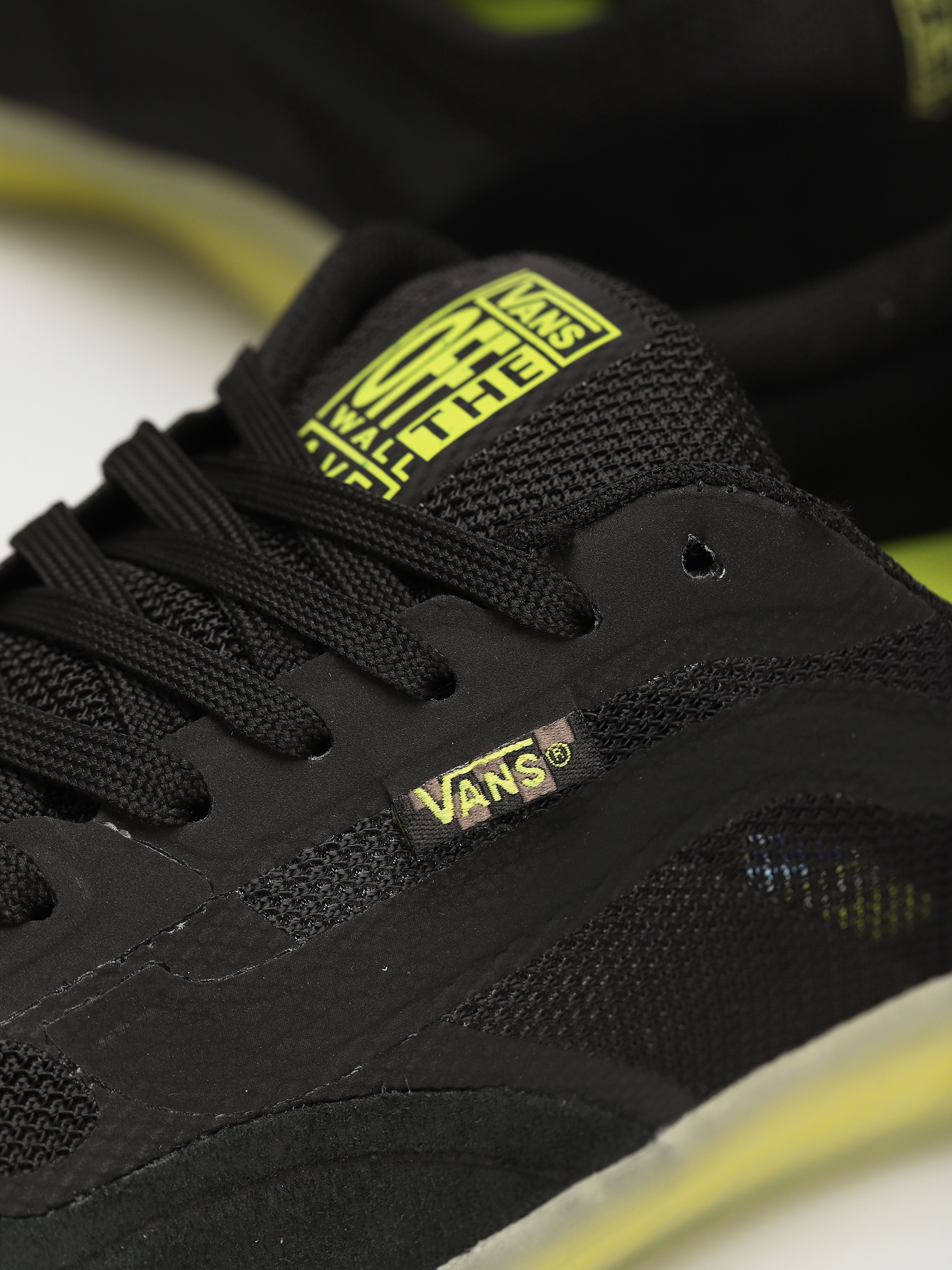 Buty Vans Ave (black/sulphur)