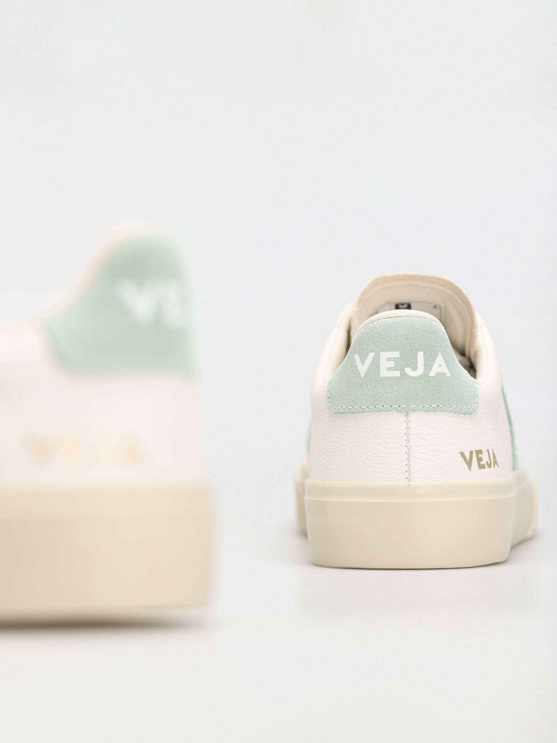 Buty Veja Campo Wmn (extra white matcha)