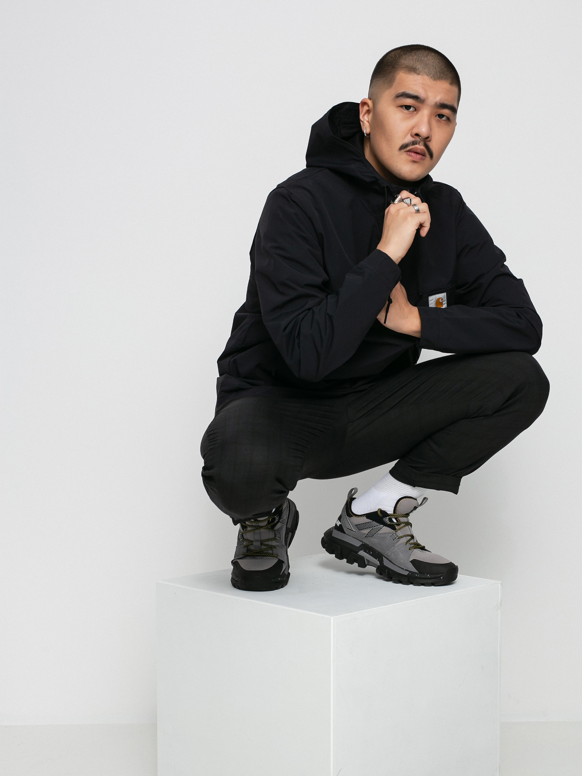 Kurtka Carhartt WIP Nimbus Pullover (black)