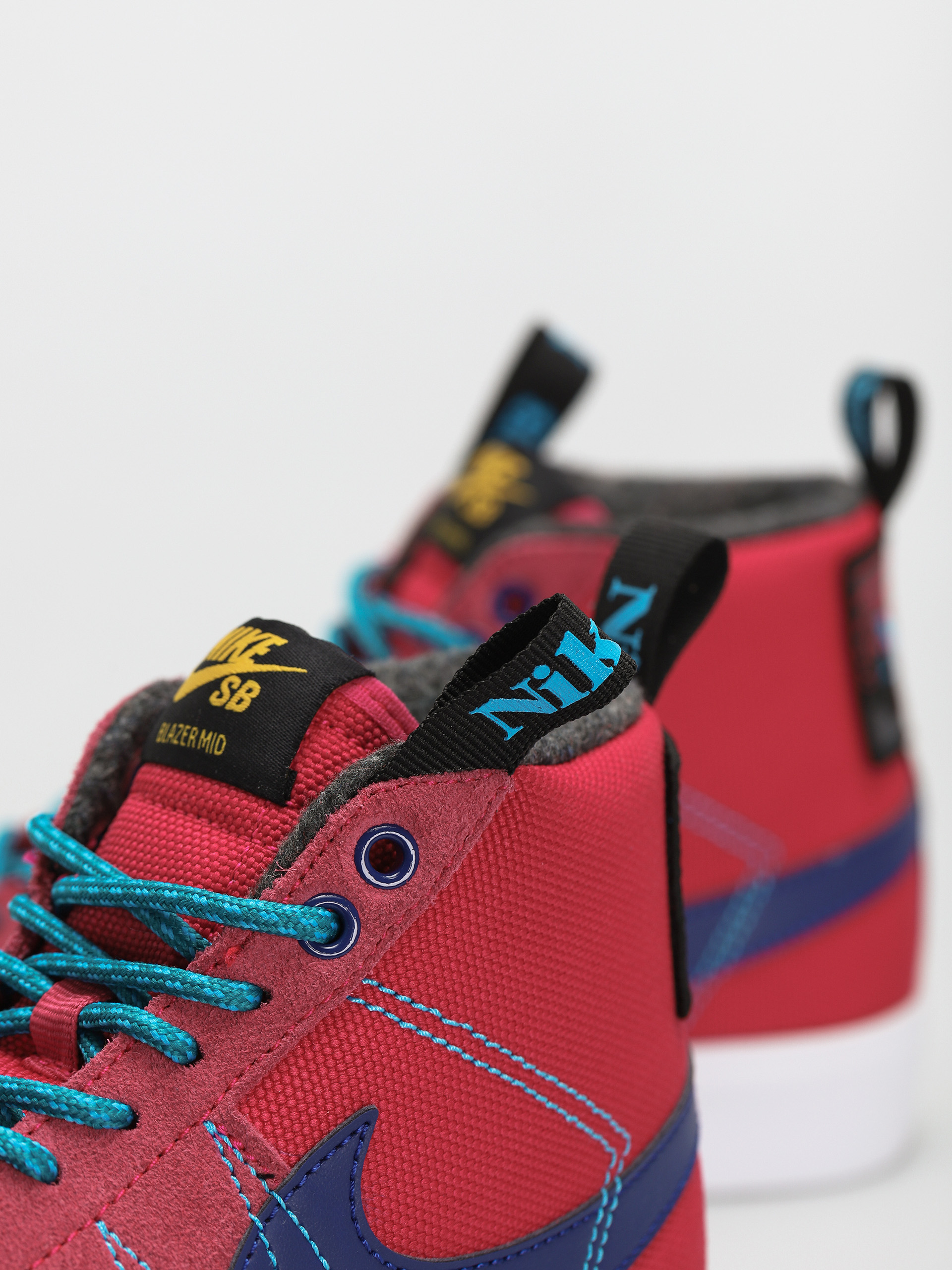 Buty Nike SB Zoom Blazer Mid Premium (rush pink/deep royal blue laser blue)