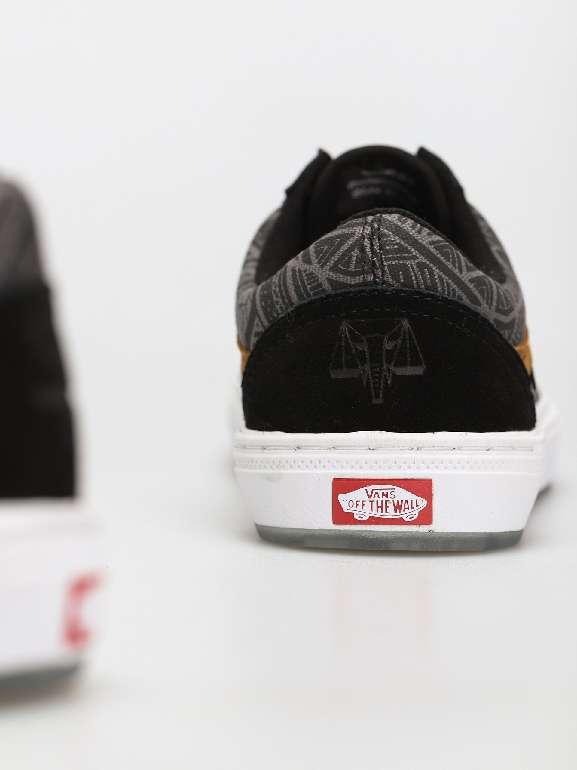 Buty Vans Bmx Old Skool (courage adams/black/golden brown)