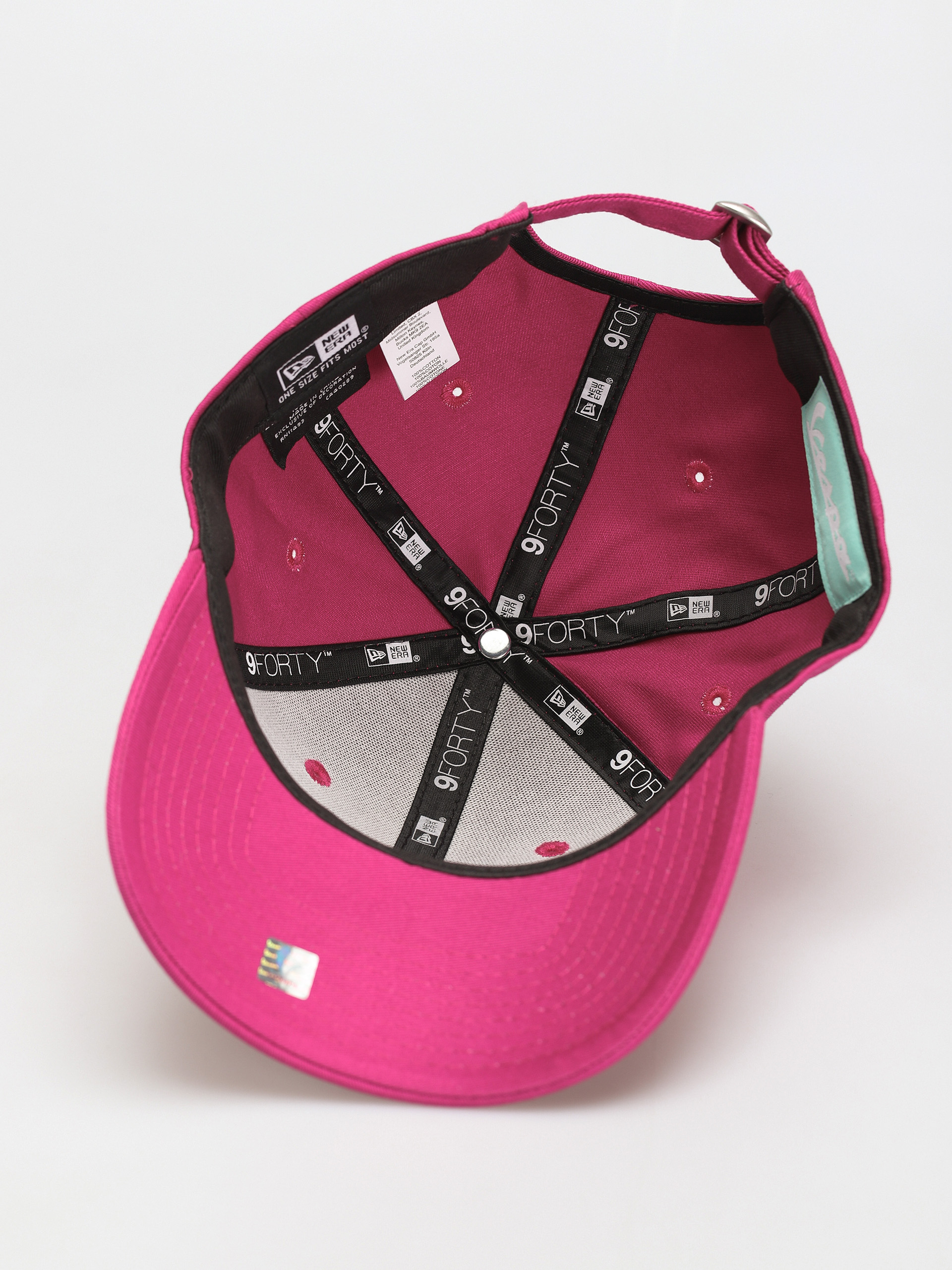 Czapka z daszkiem New Era Vespa Essential 9Forty (pink)