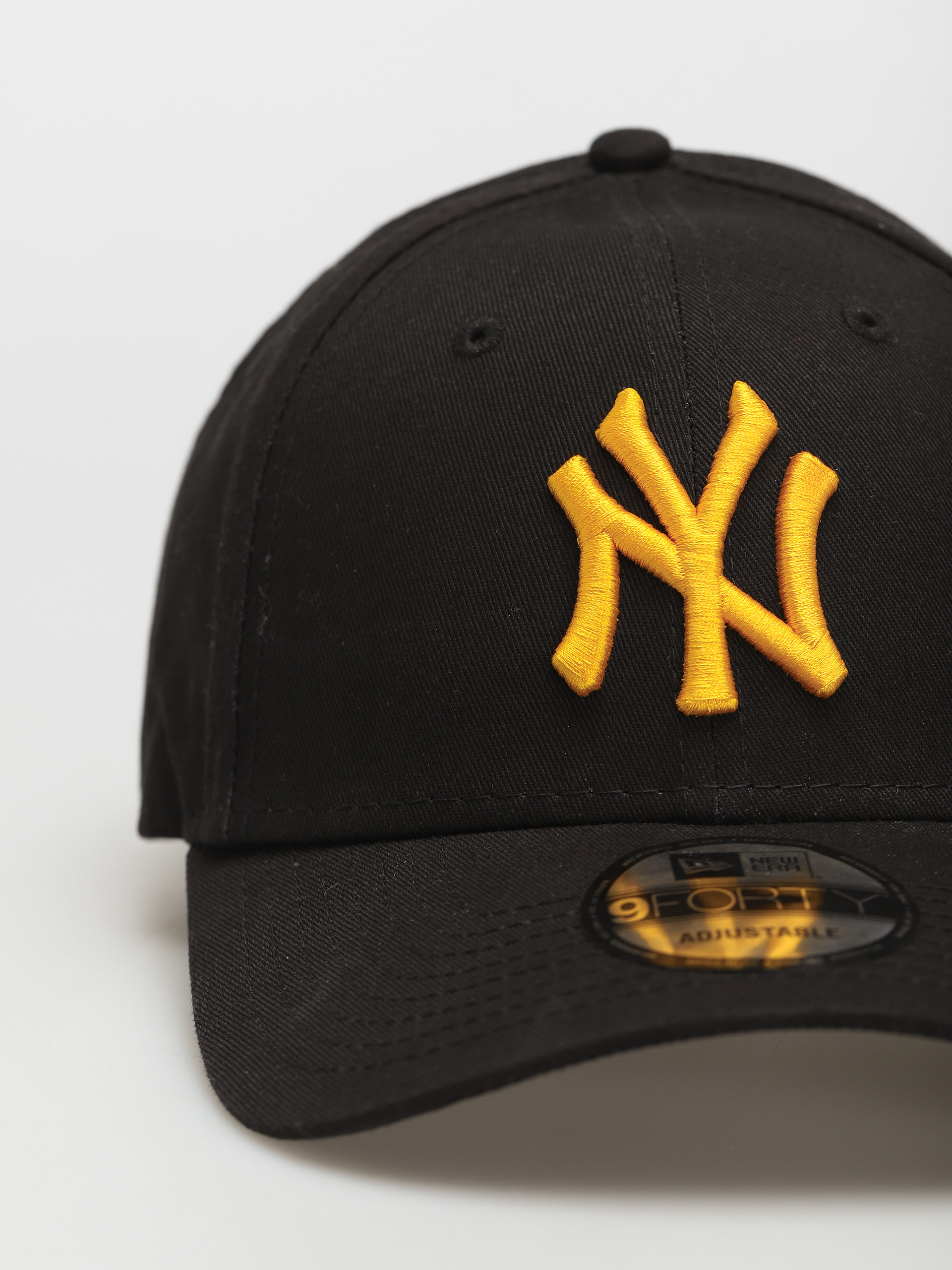 Czapka z daszkiem New Era League Essential 9Forty New York Yankees (black/gold)