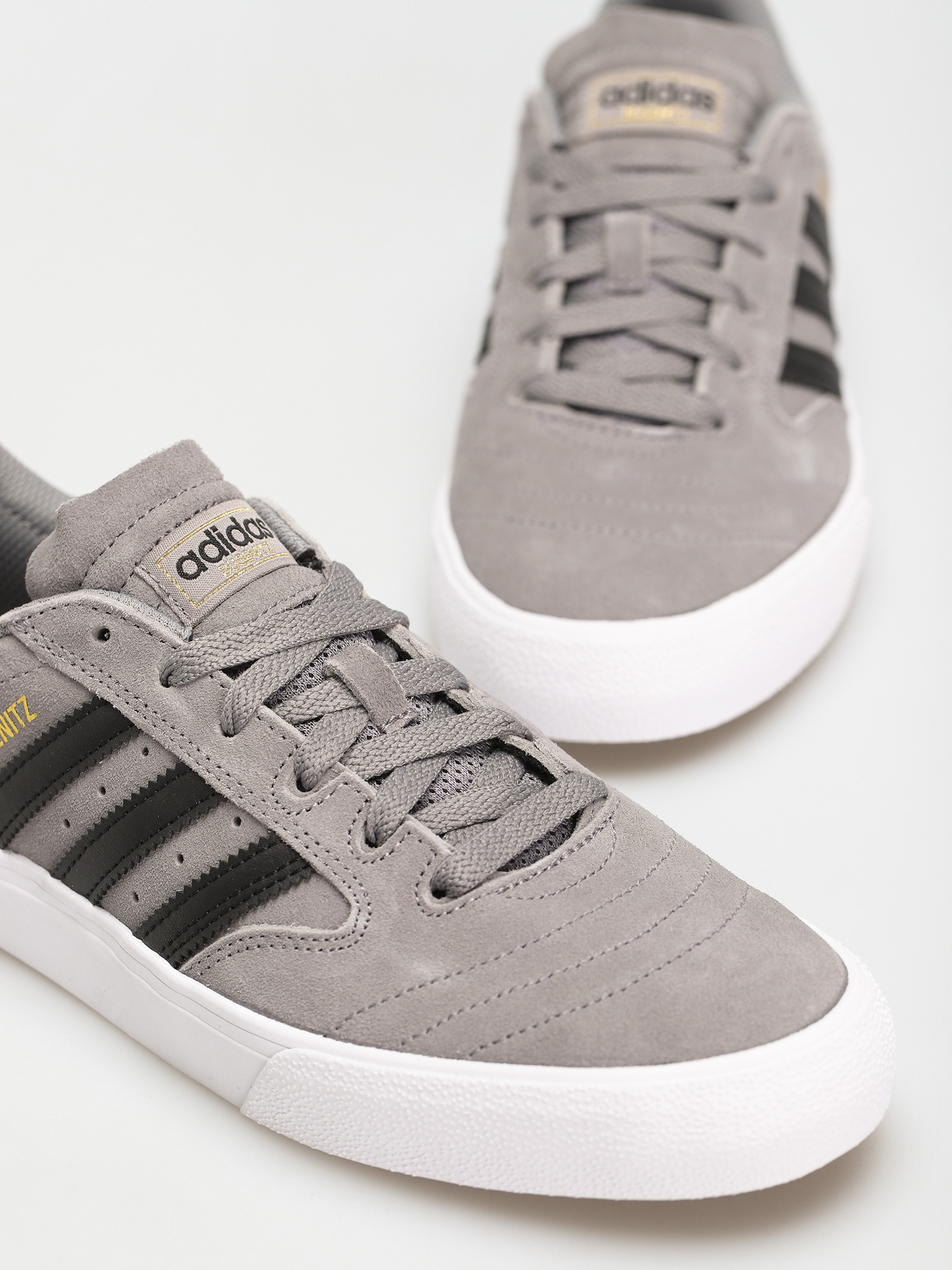 Buty adidas Busenitz Vulc II (grethr/cblack/ftwwht)