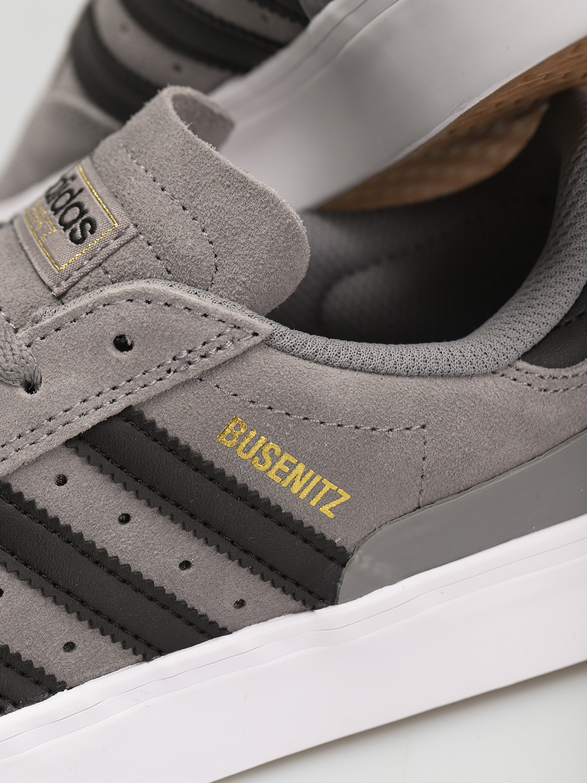 Buty adidas Busenitz Vulc II (grethr/cblack/ftwwht)