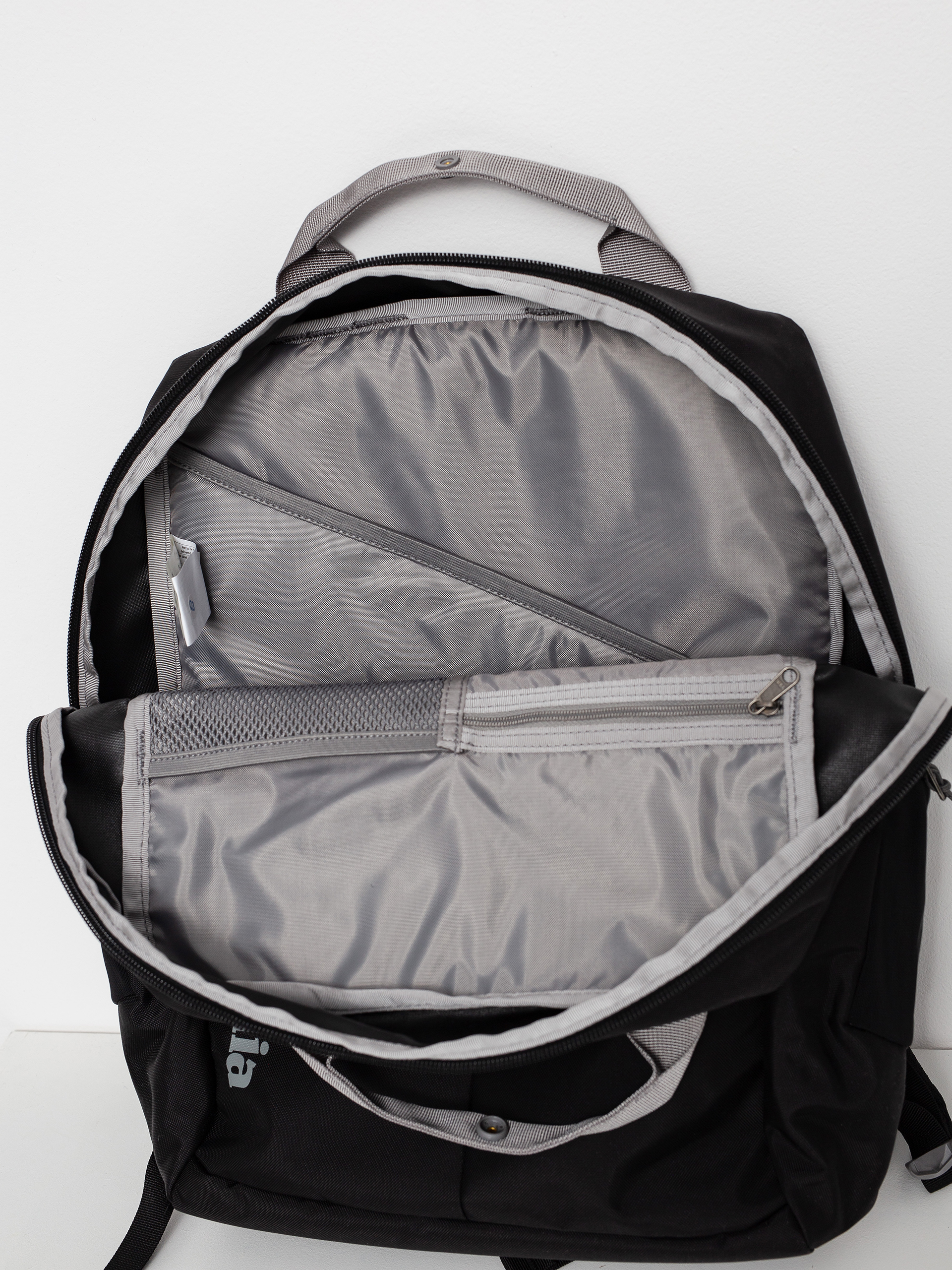 Plecak Patagonia Tamangnito Pack 20L Wmn (black)