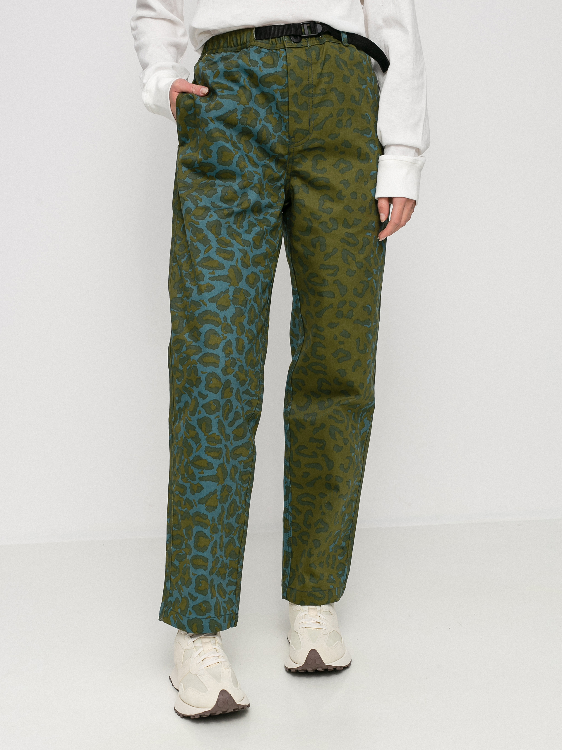 Spodnie HUF Printed Runyon Wmn (leopard camo)