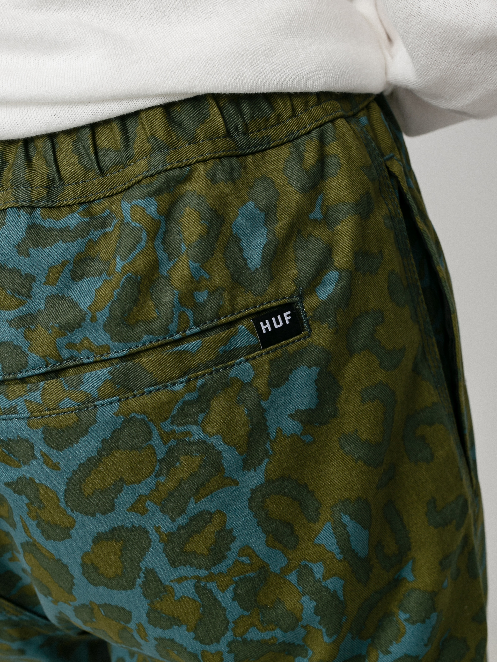 Spodnie HUF Printed Runyon Wmn (leopard camo)