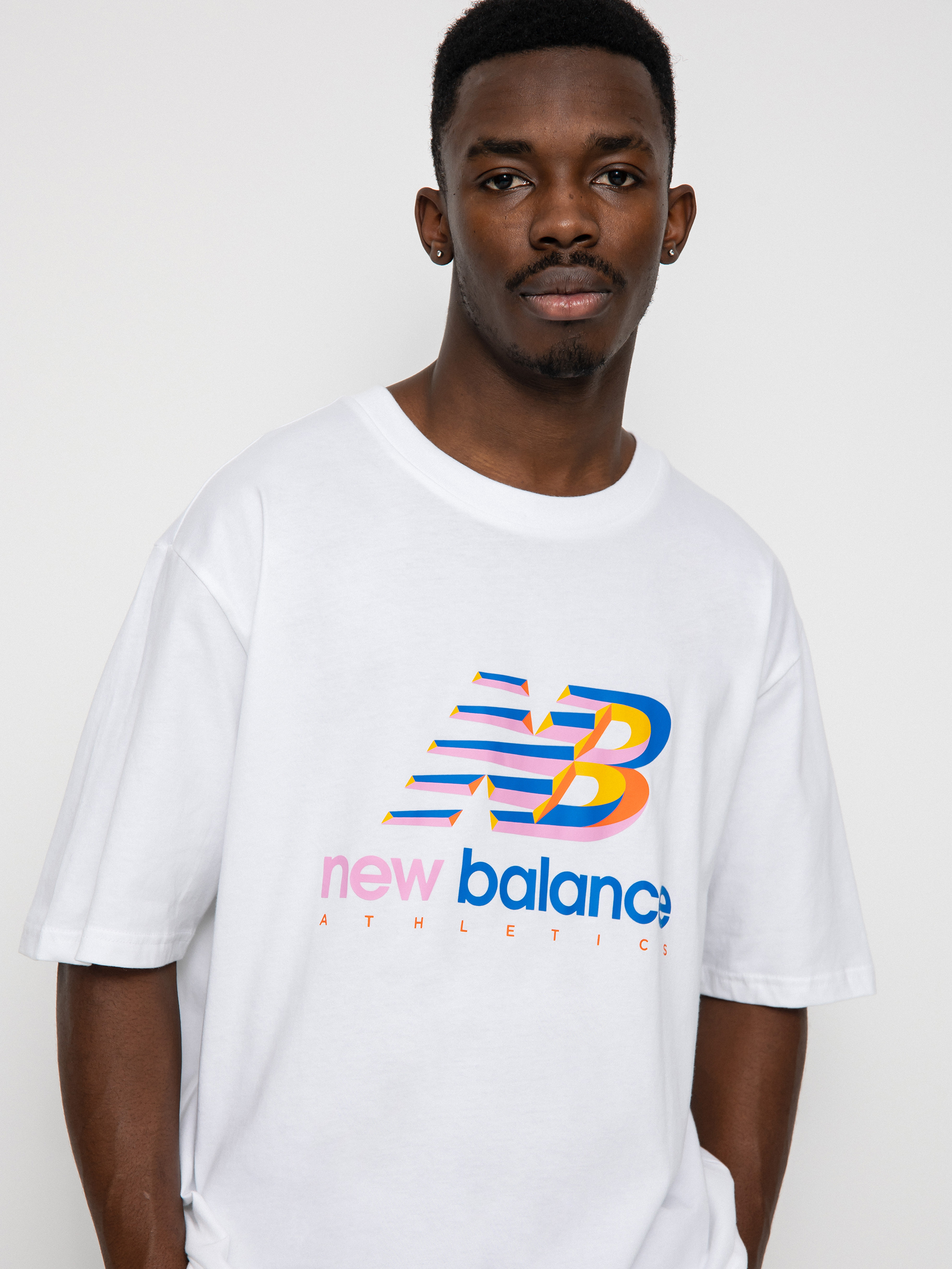 T-shirt New Balance Athletics Amplified Logo (white)