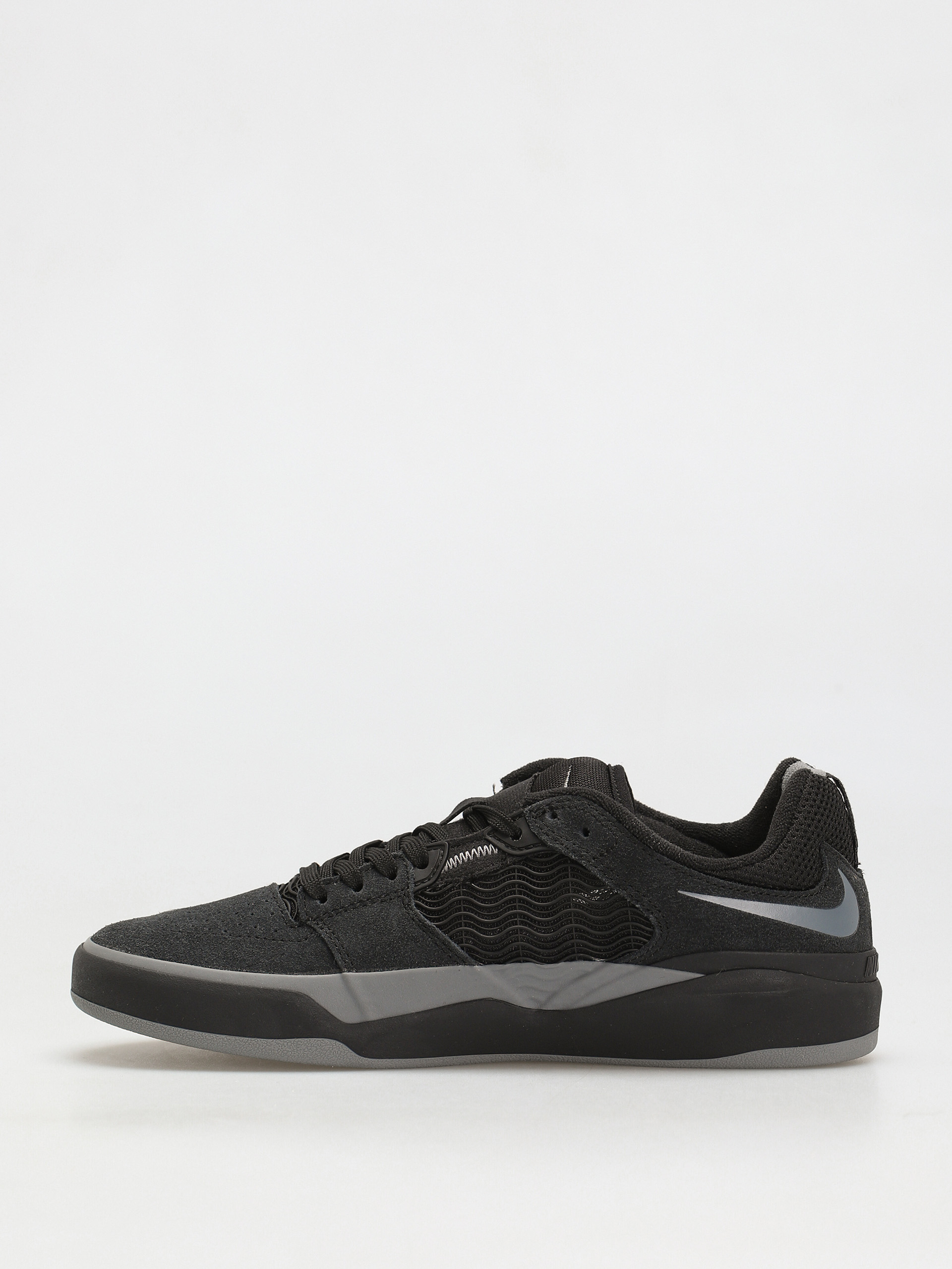 Buty Nike SB Ishod (black/smoke grey black citron tint)