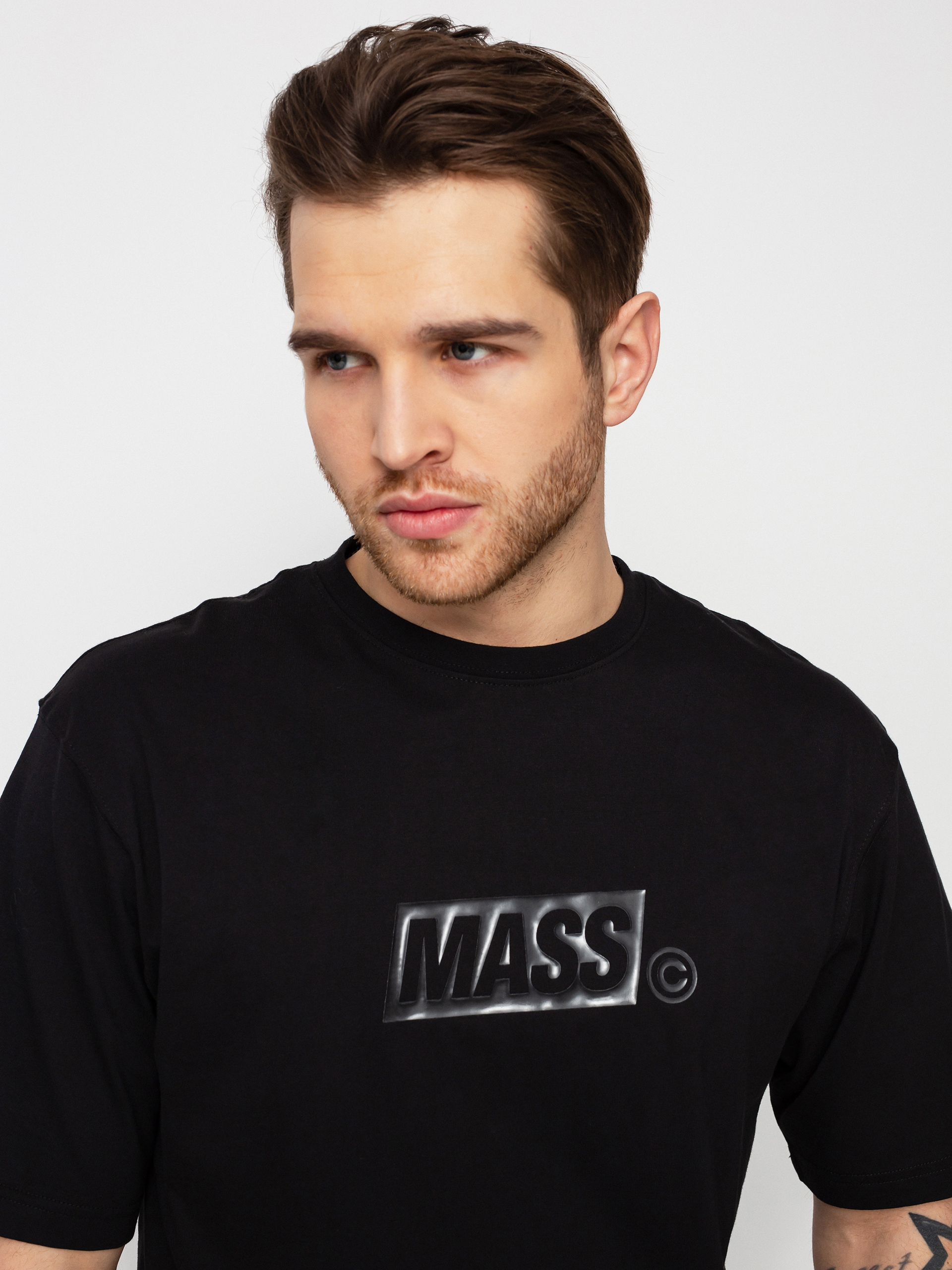 T-shirt MassDnm Box Light (black)