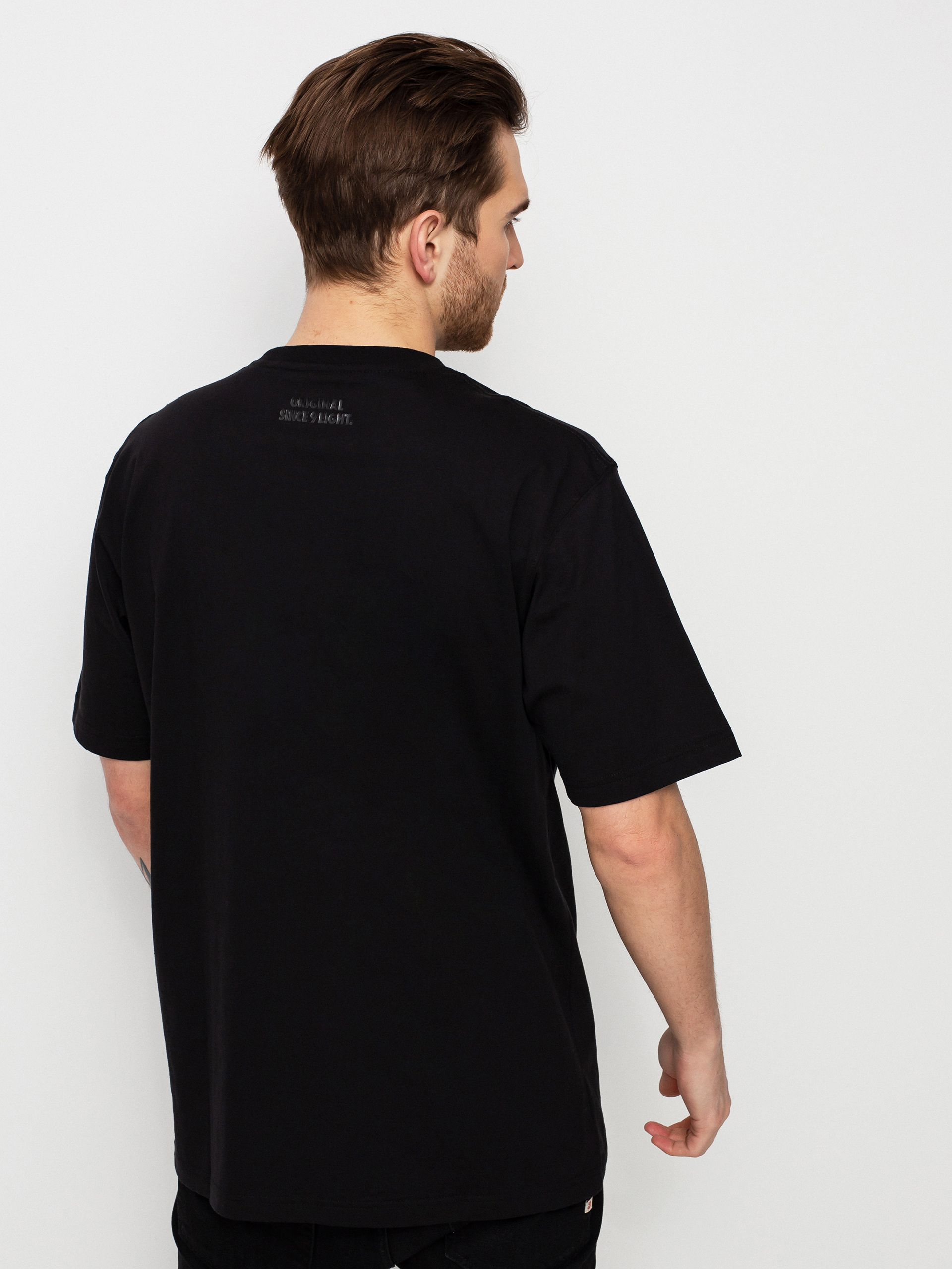 T-shirt MassDnm Box Light (black)
