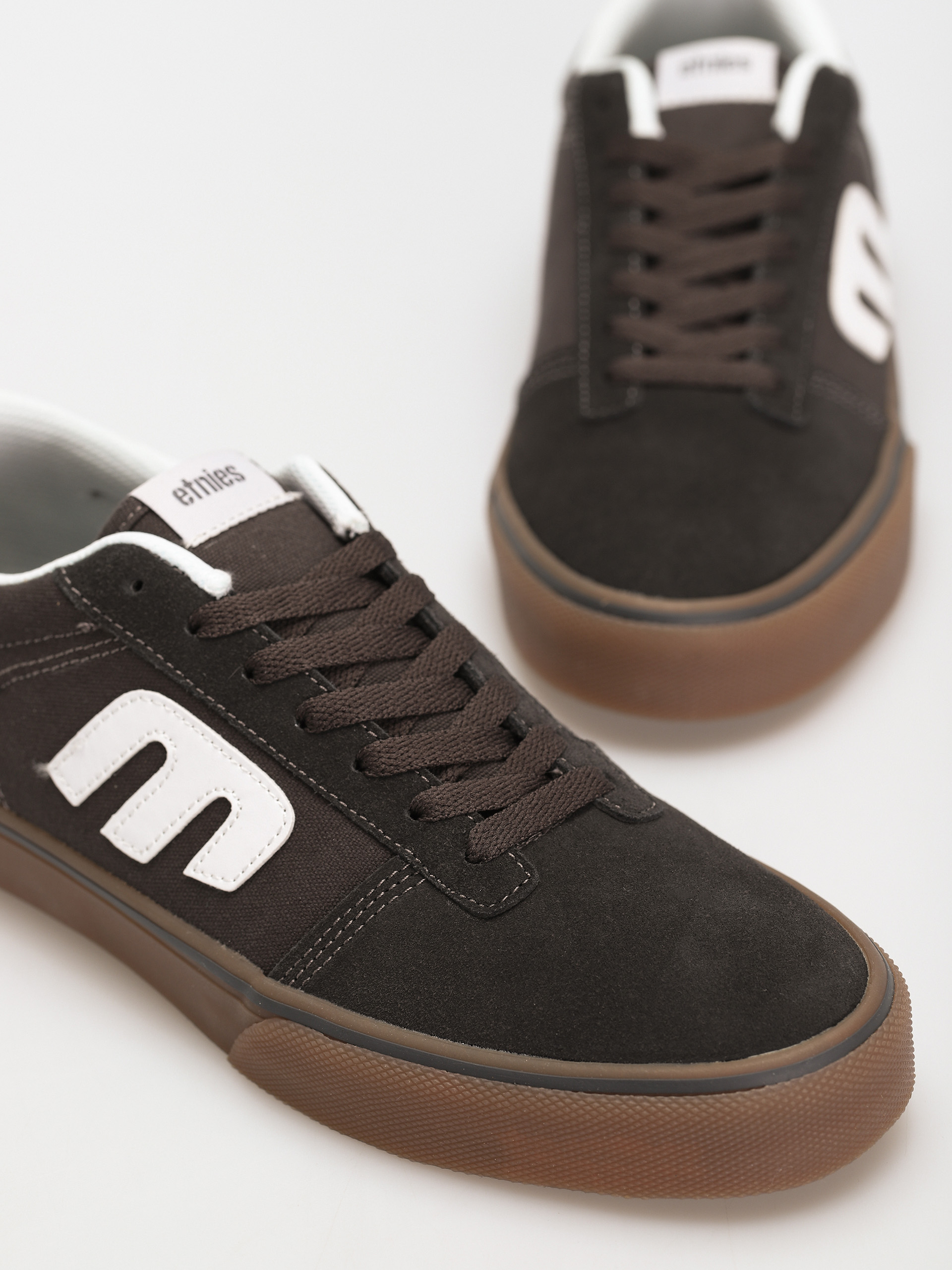 Buty Etnies Calli Vulc (dark grey/white/gum)
