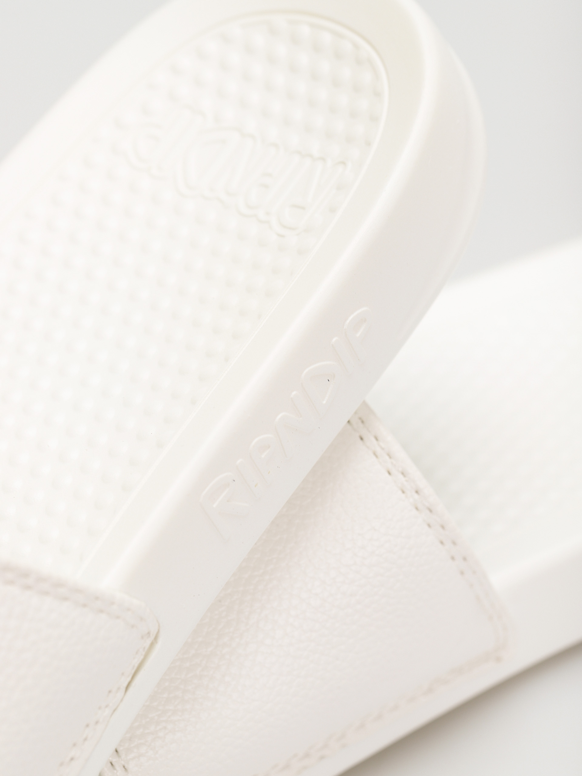 Klapki RipNDip Lord Nermal Face (white)