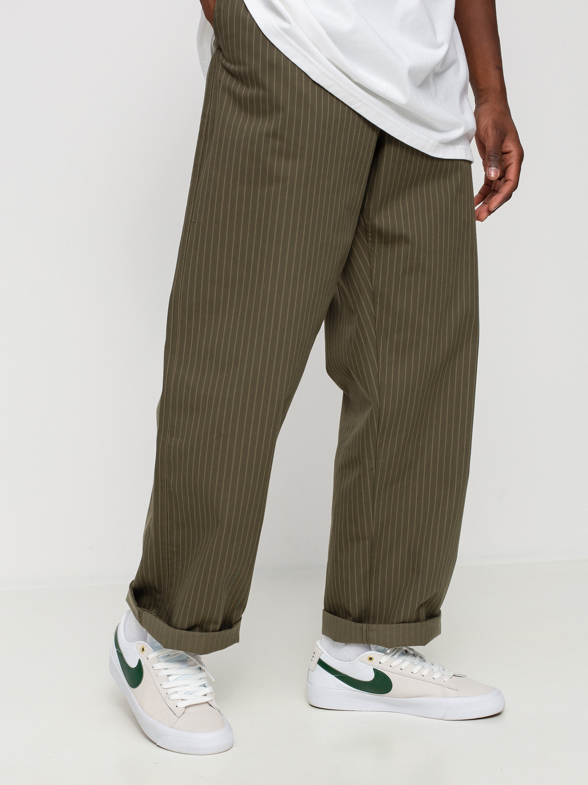 Spodnie Nike SB DF Novelty Chino (cargo khaki)