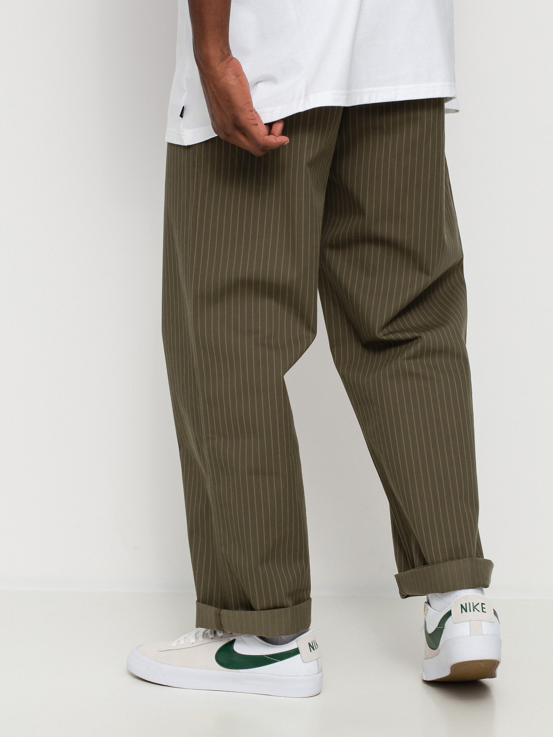Spodnie Nike SB DF Novelty Chino (cargo khaki)