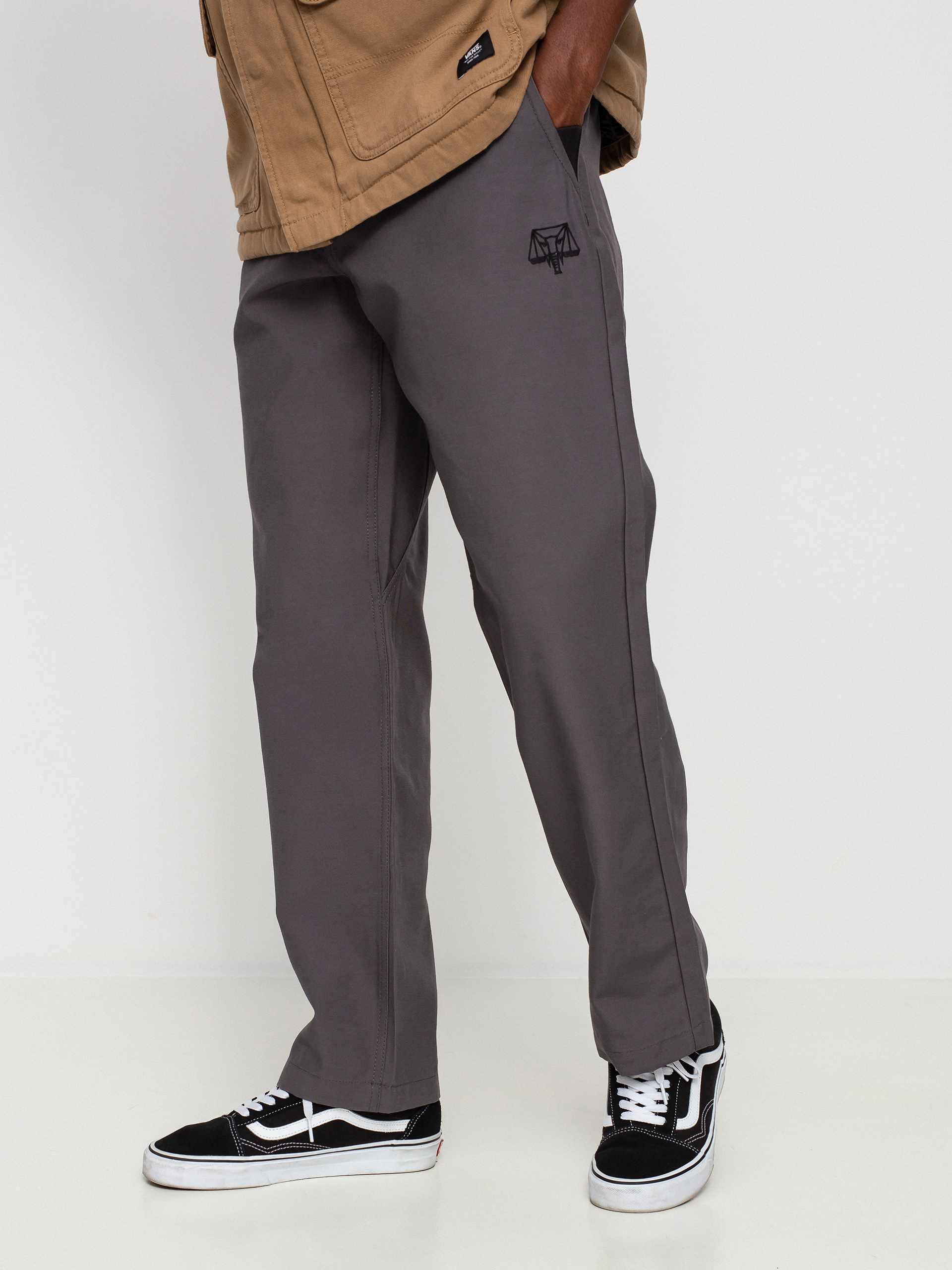 Spodnie Vans Authentic Chino Glide Relaxtaper (courage adams/asphalt)