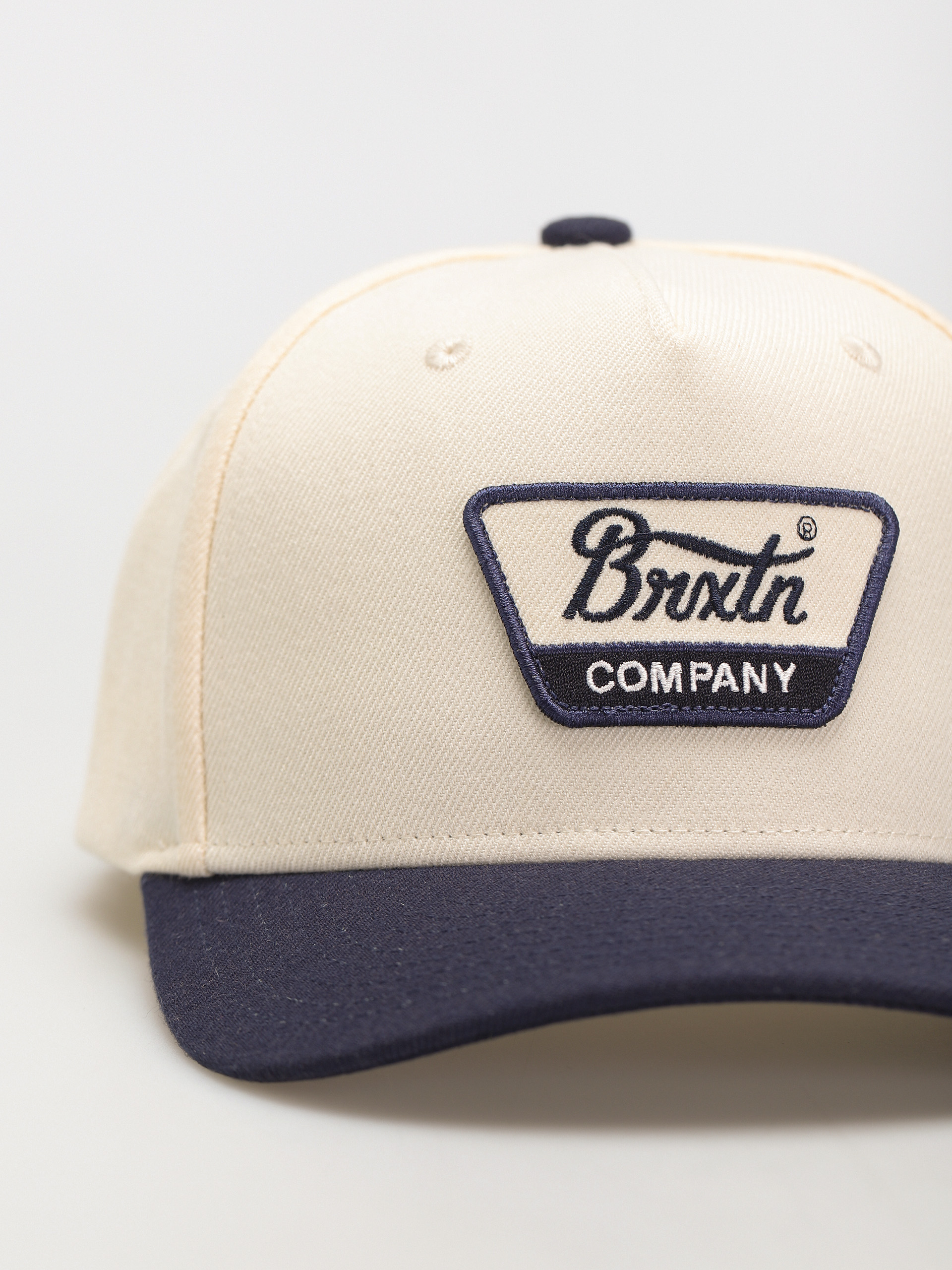 Czapka z daszkiem Brixton Linwood C Mp Snapback (off white/navy)