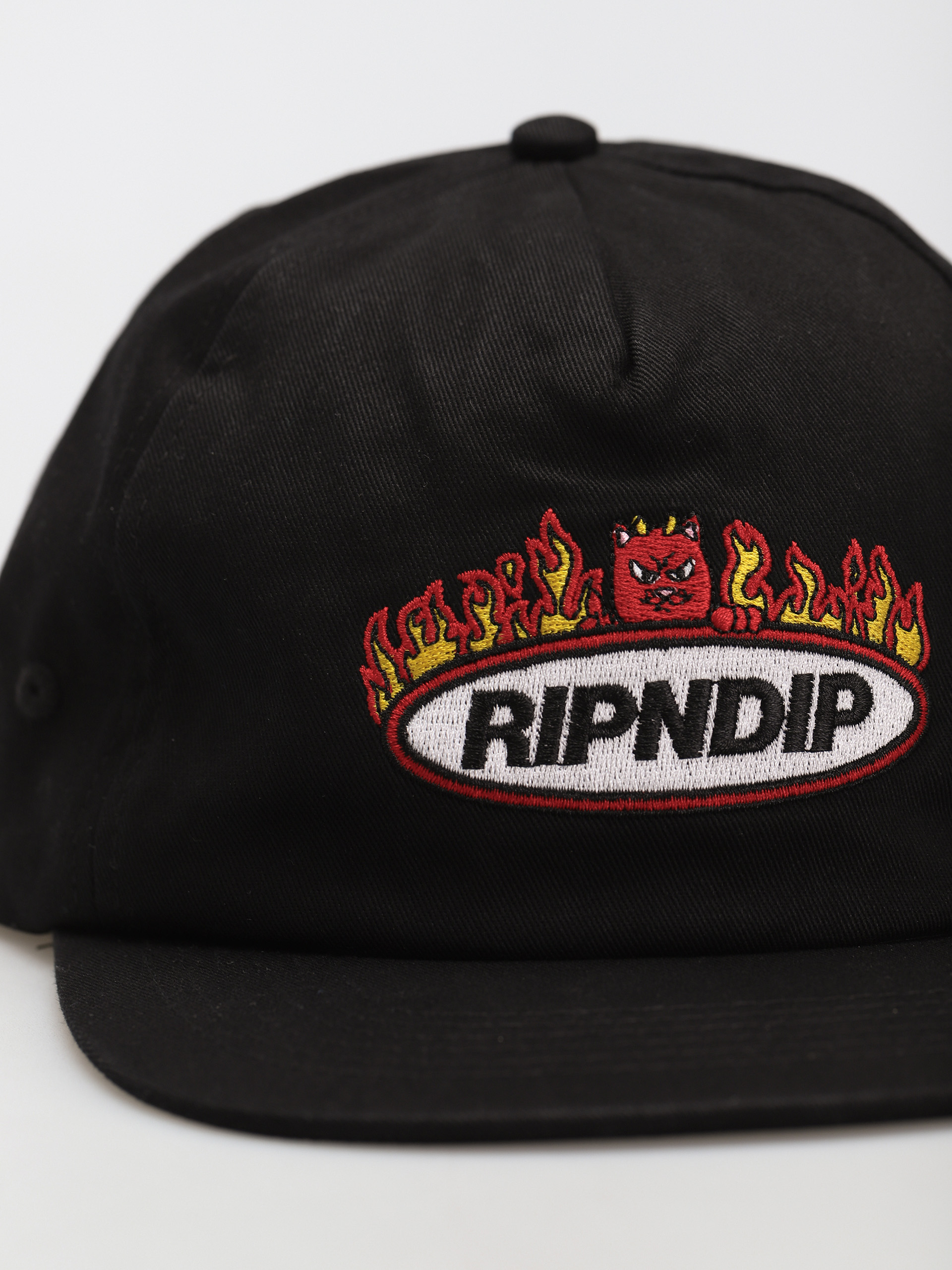 Czapka z daszkiem RipNDip Welcome To Heck (black)