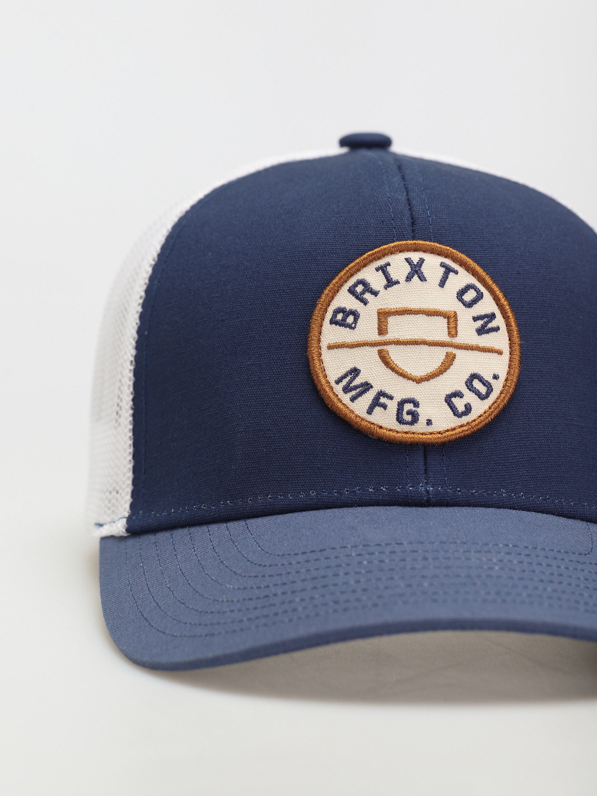 Czapka z daszkiem Brixton Crest X Mp Mesh Cap (washed navy/joe bue/white)