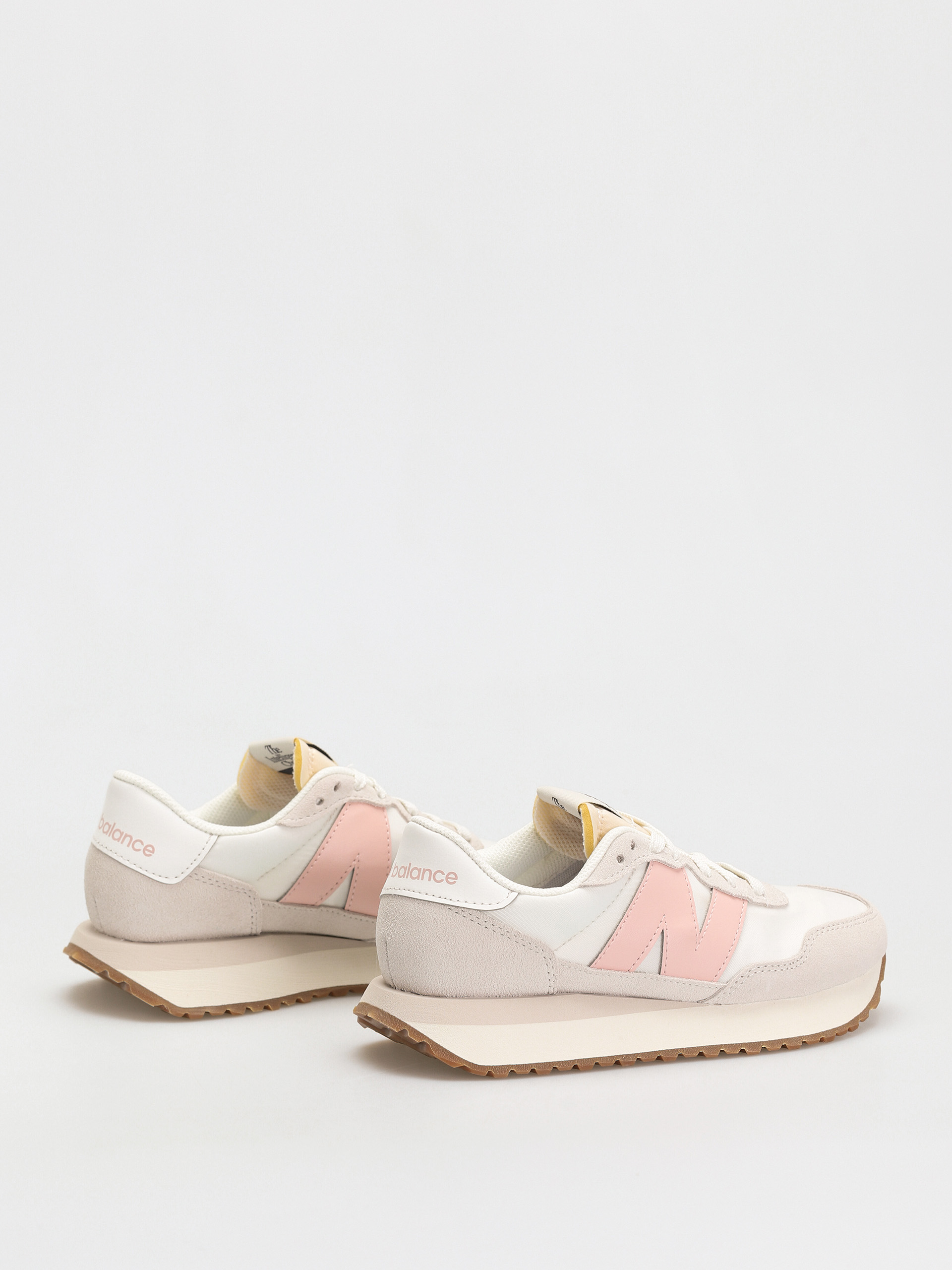 Buty New Balance 237 Wmn (sea salt)
