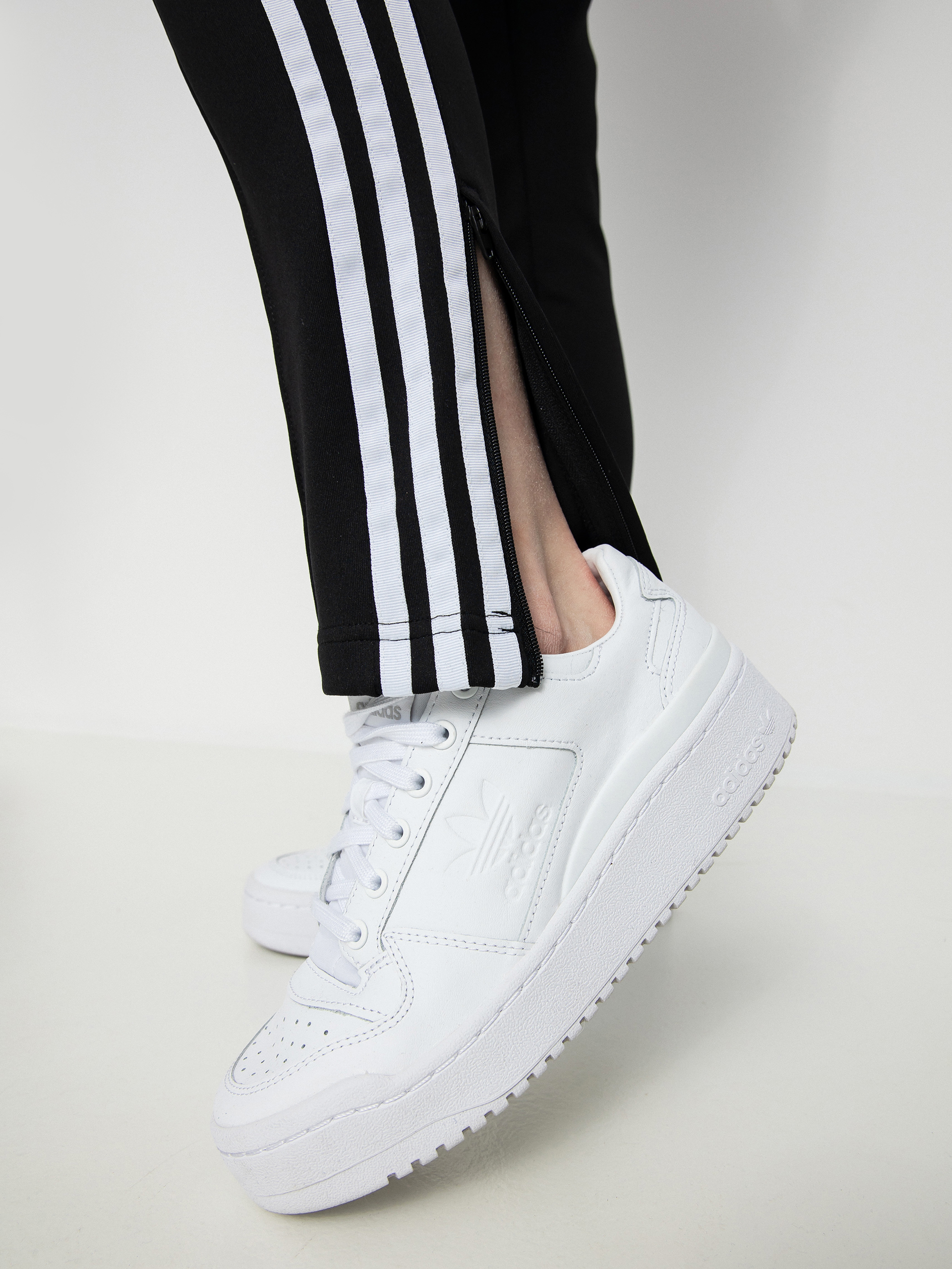 Spodnie adidas Originals Sst Pants Pb Wmn (black/white)