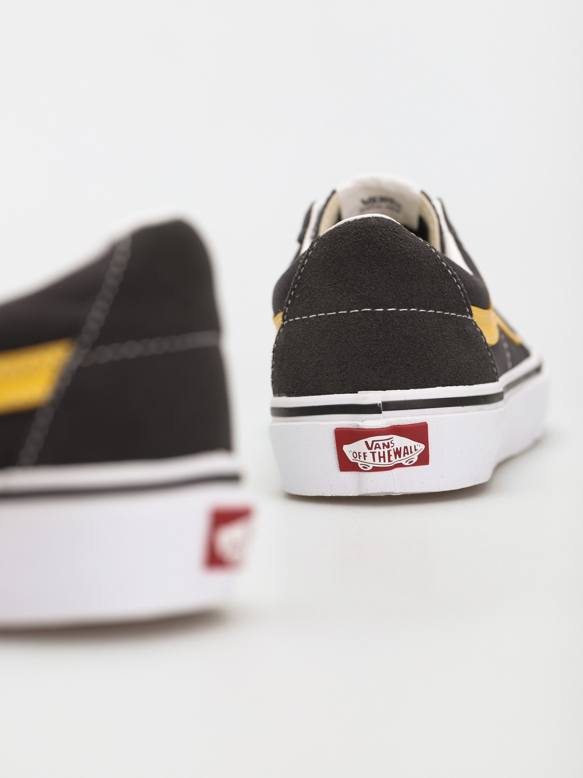 Buty Vans Sk8 Low (utility pop/raven/freesia)