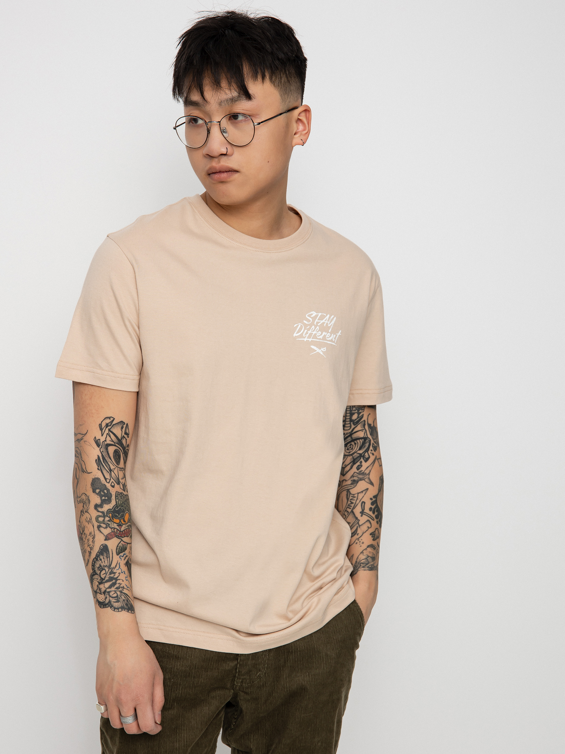T-shirt Iriedaily Big Bad Finger (sand)