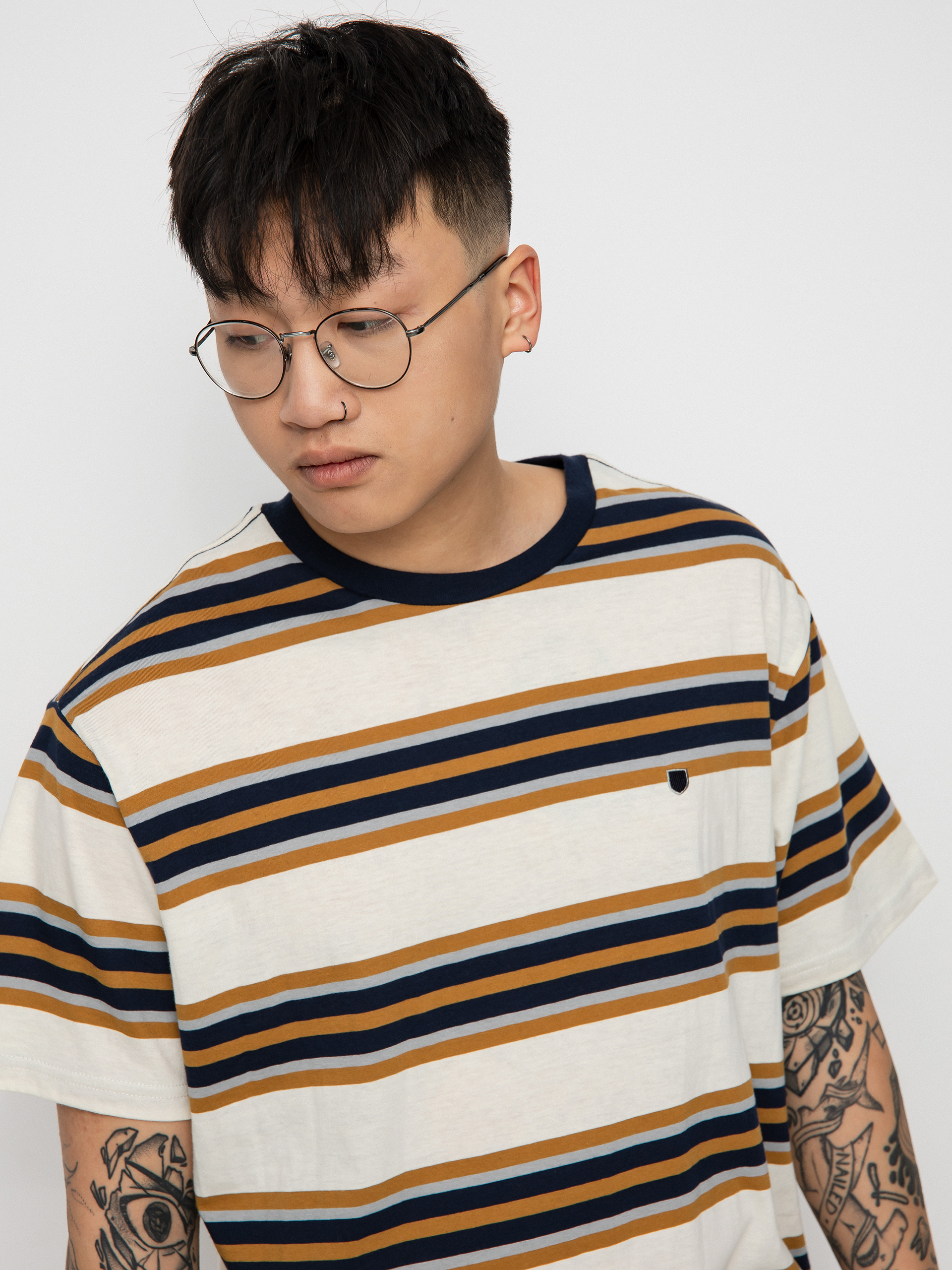 T-shirt Brixton Hilt Shield (off white/navy/medal bronze)