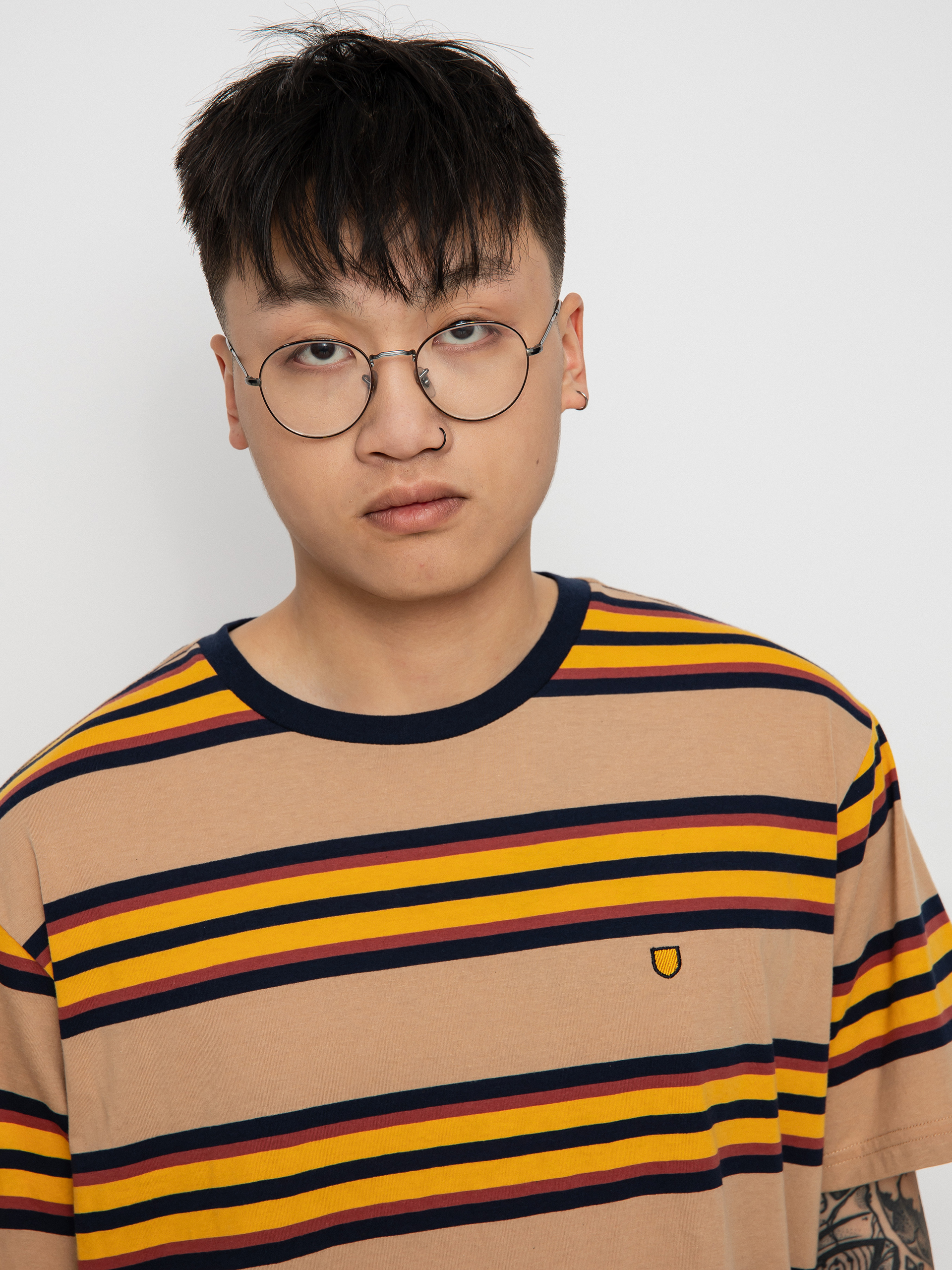 T-shirt Brixton Hilt Shield Knit (tan/golden glow/navy)