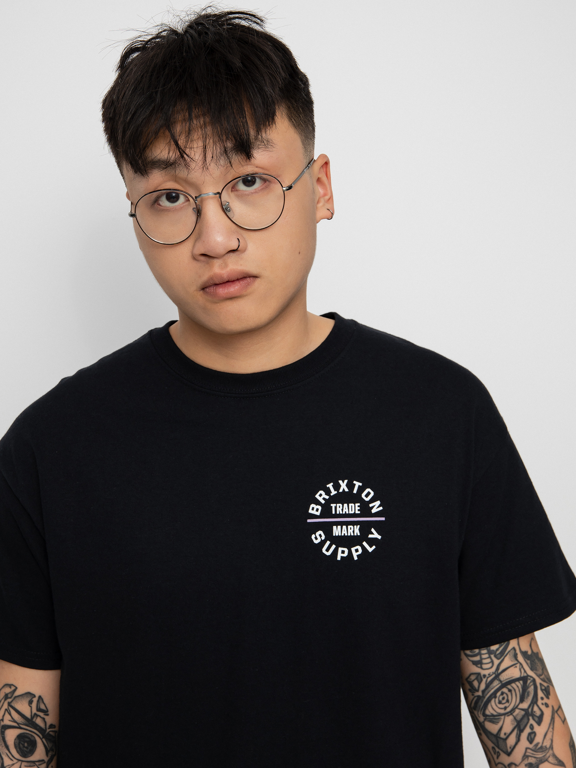 T-shirt Brixton Oath V (black/orchid)