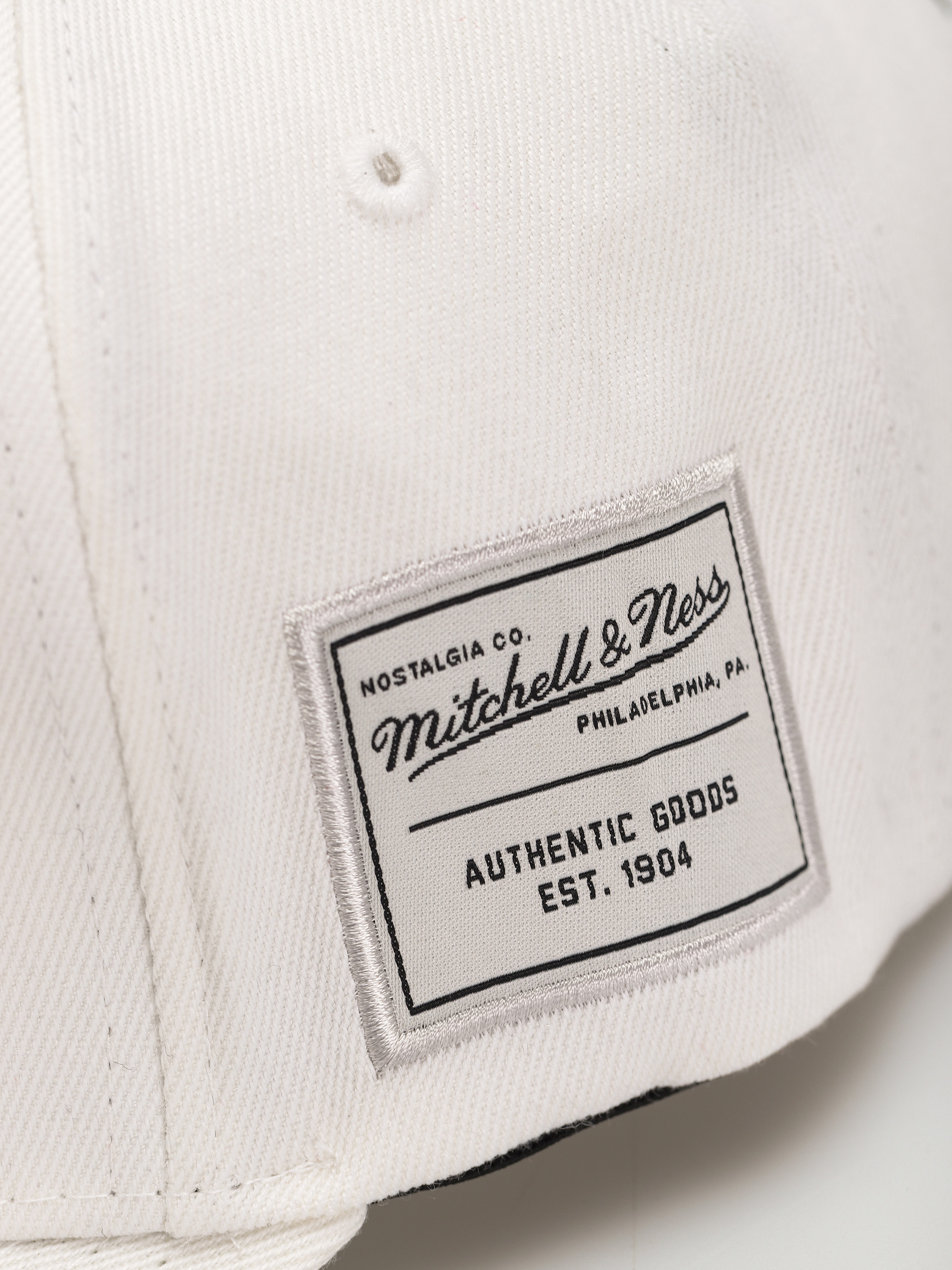Czapka z daszkiem Mitchell & Ness Comfy Core Stretch (branded white)