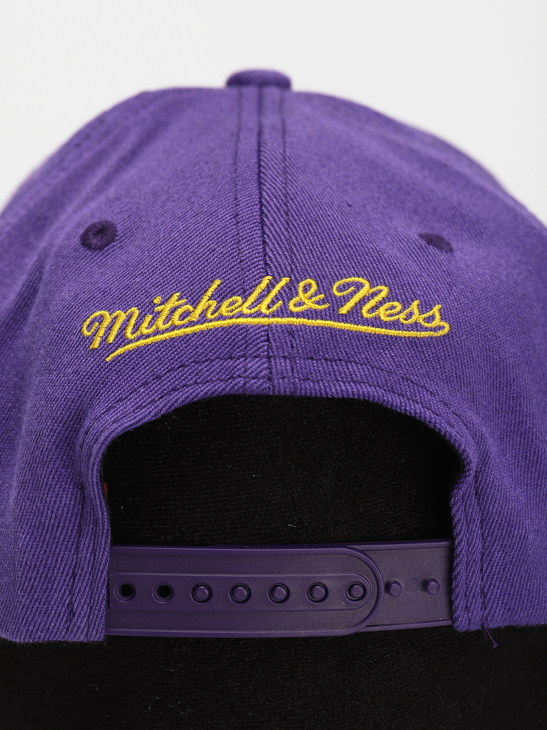 Czapka z daszkiem Mitchell & Ness Team 2 Tone 2.0 (los angeles lakers purple/yellow)