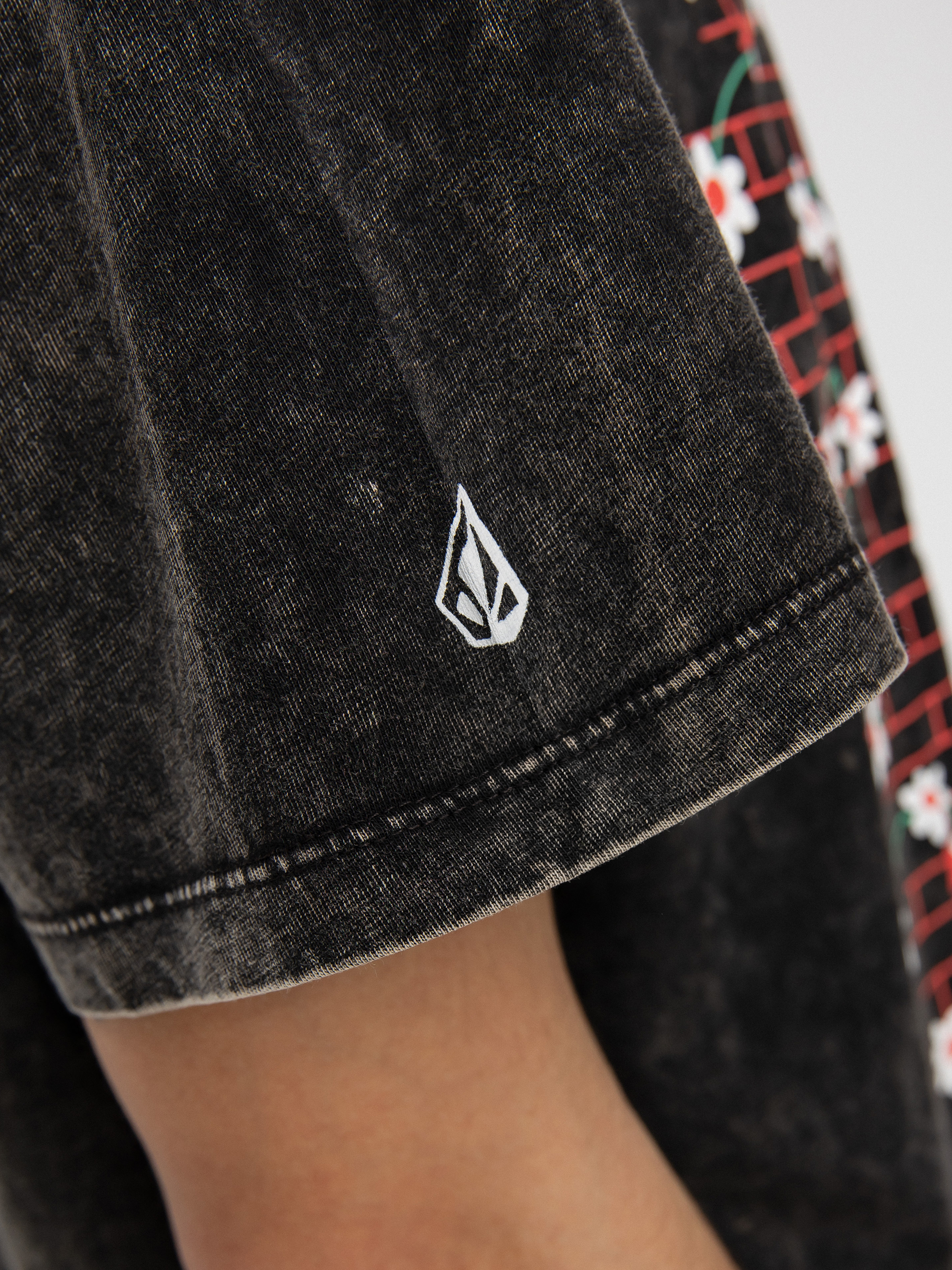 T-shirt Volcom Egle Zvirblyte 2 (washed black)
